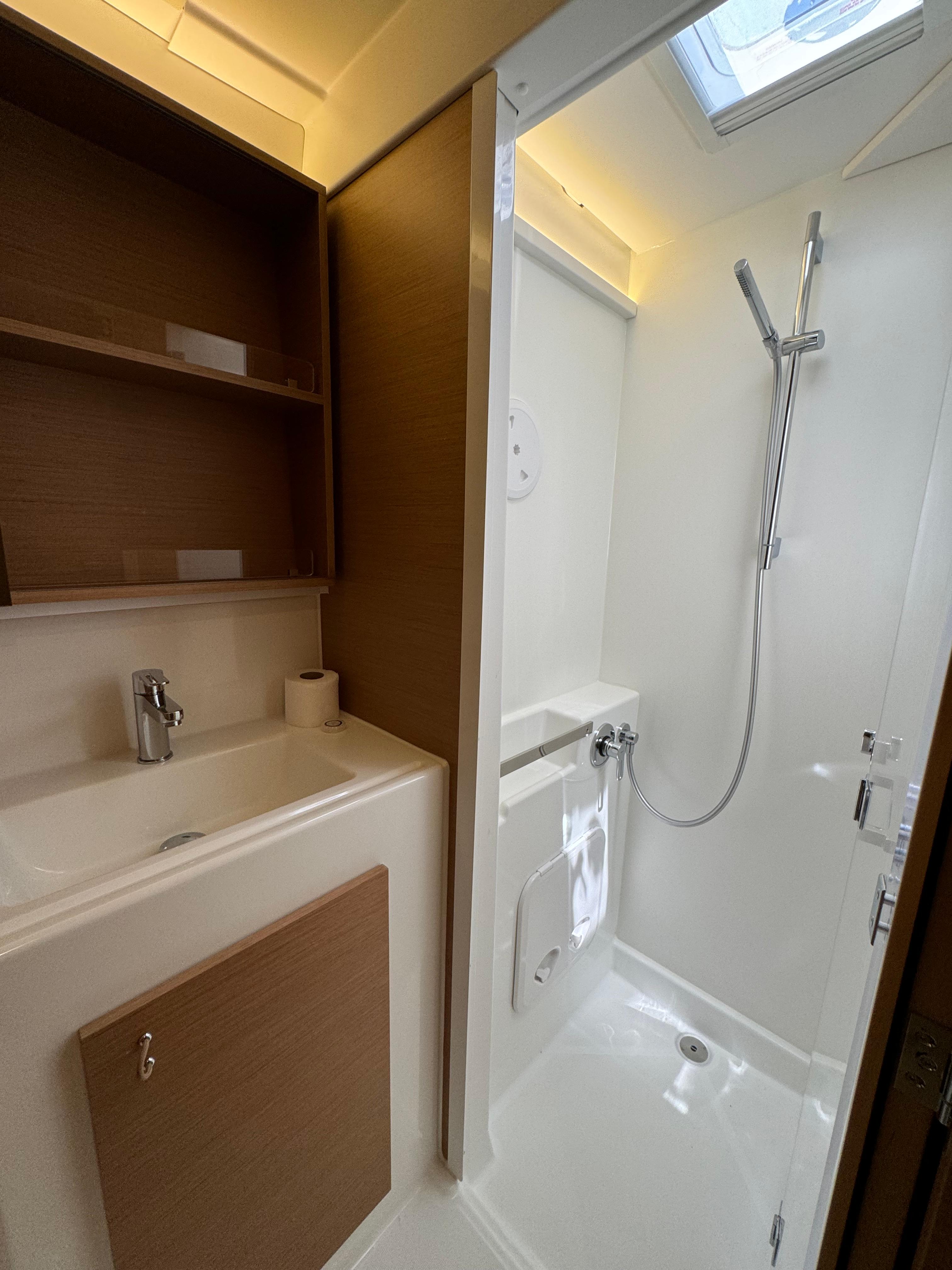 Blue Kiss - Catamaran in Komolac