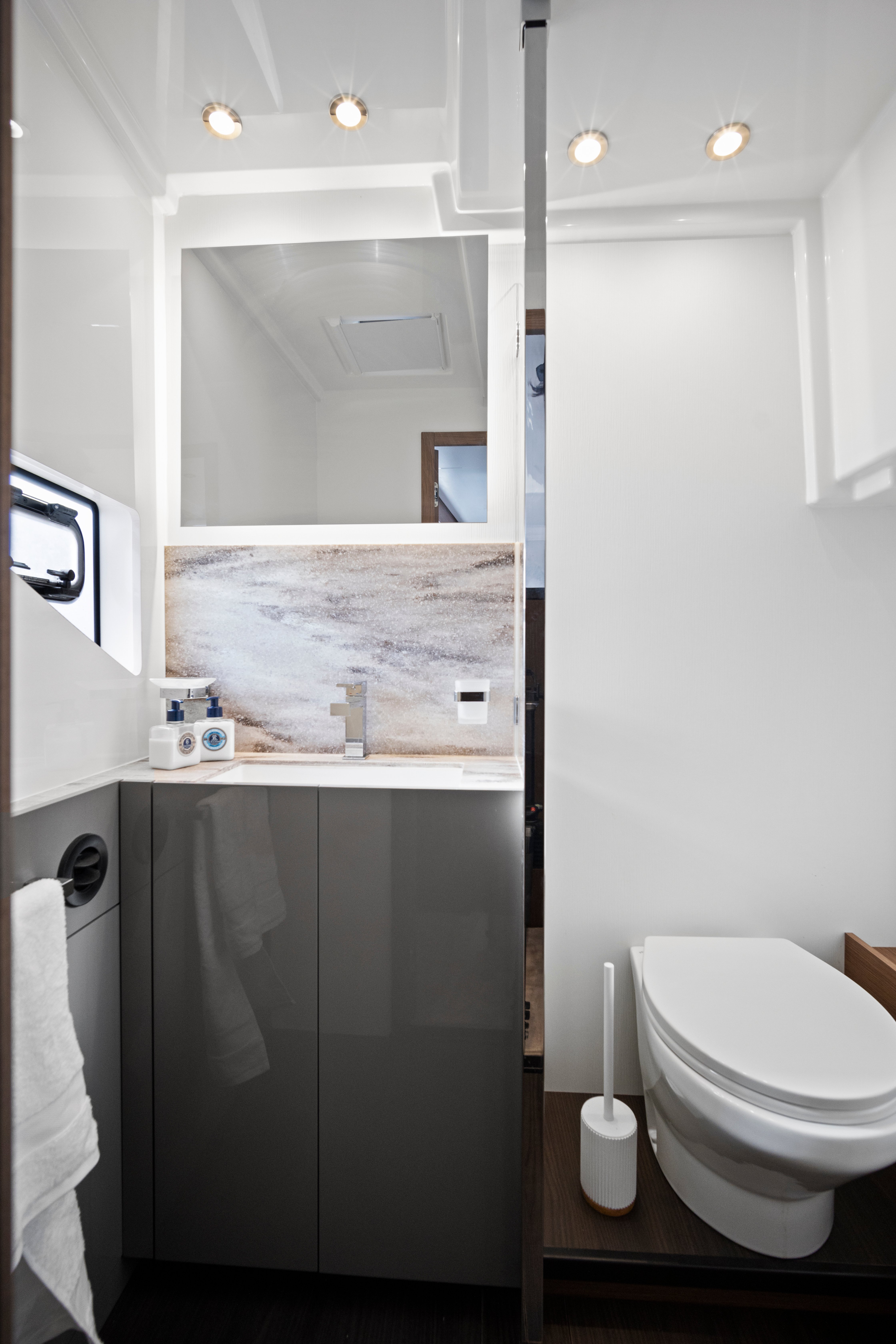 Dolce far niente - Catamaran in Split