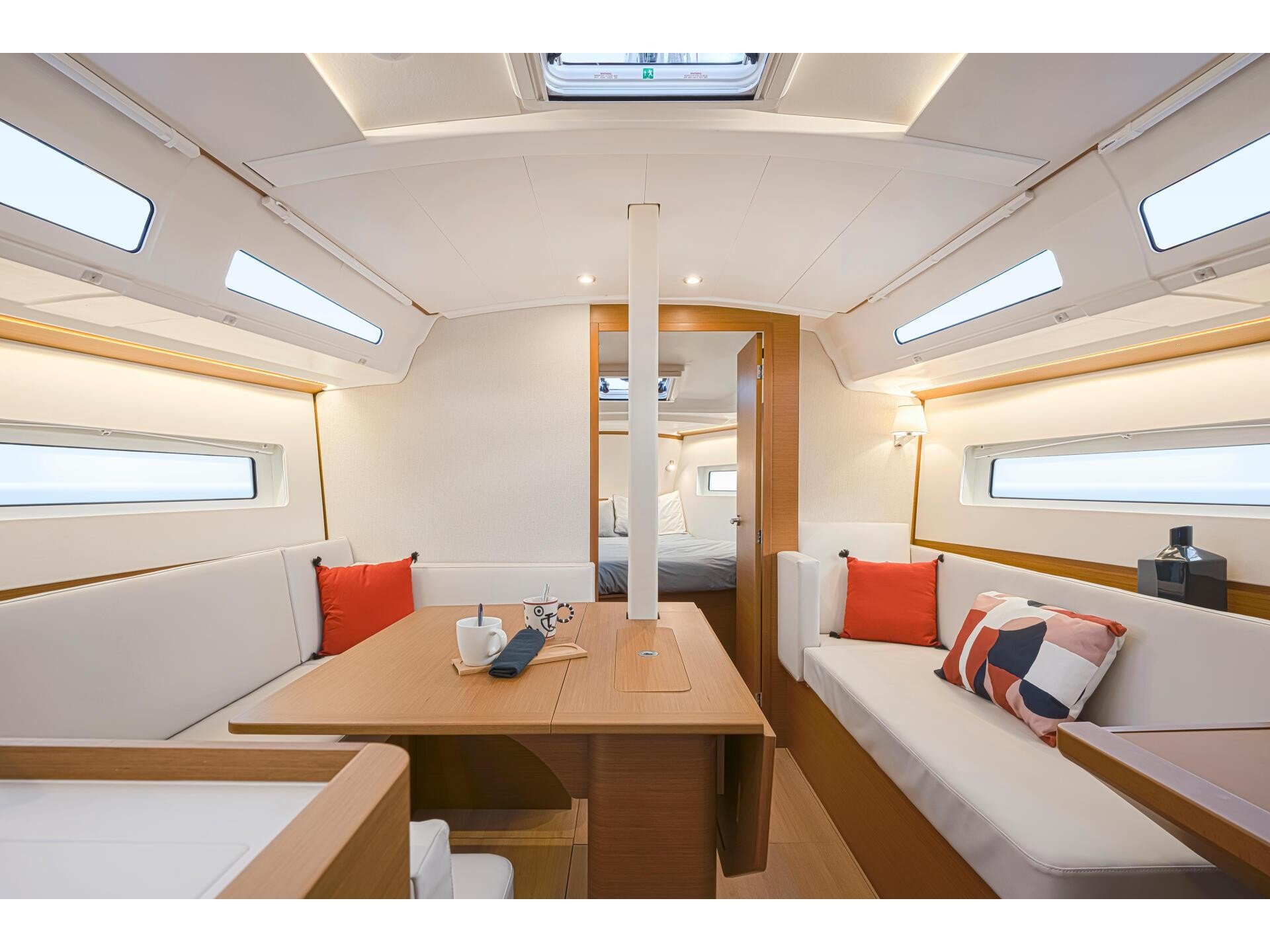 Moon Kiss - Sailboat in Split