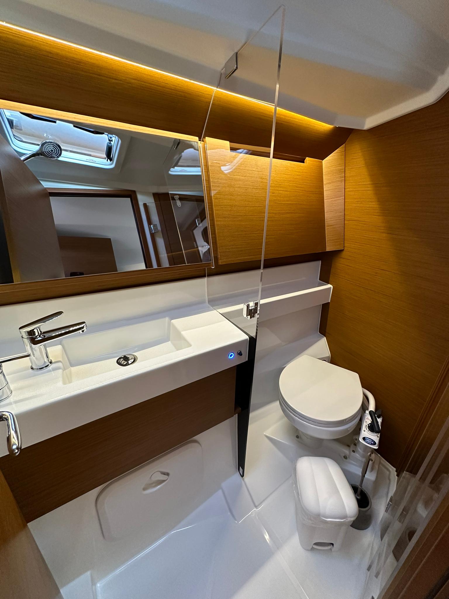 Bobo - Sailboat in Komolac