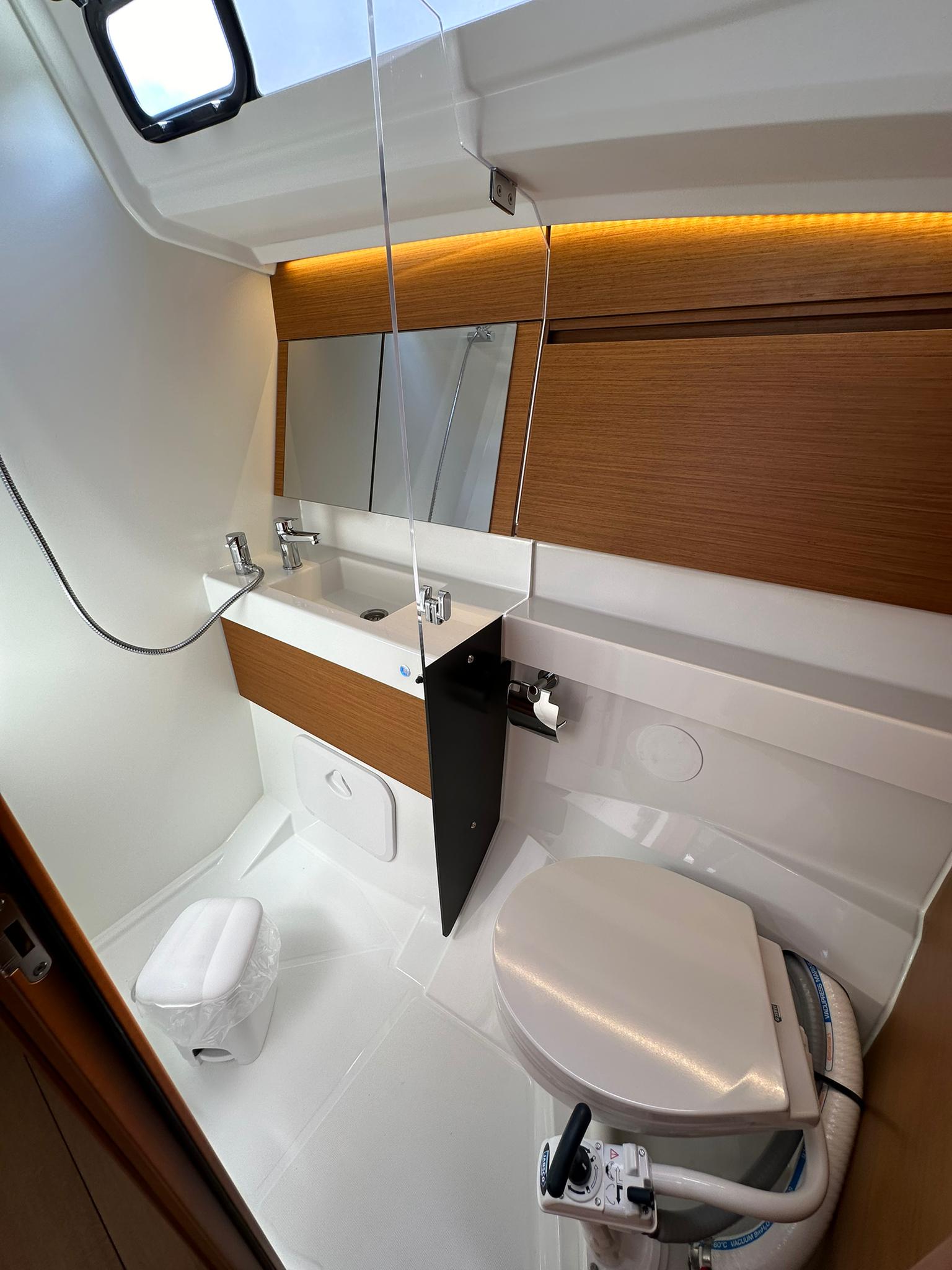 Bobo - Sailboat in Komolac