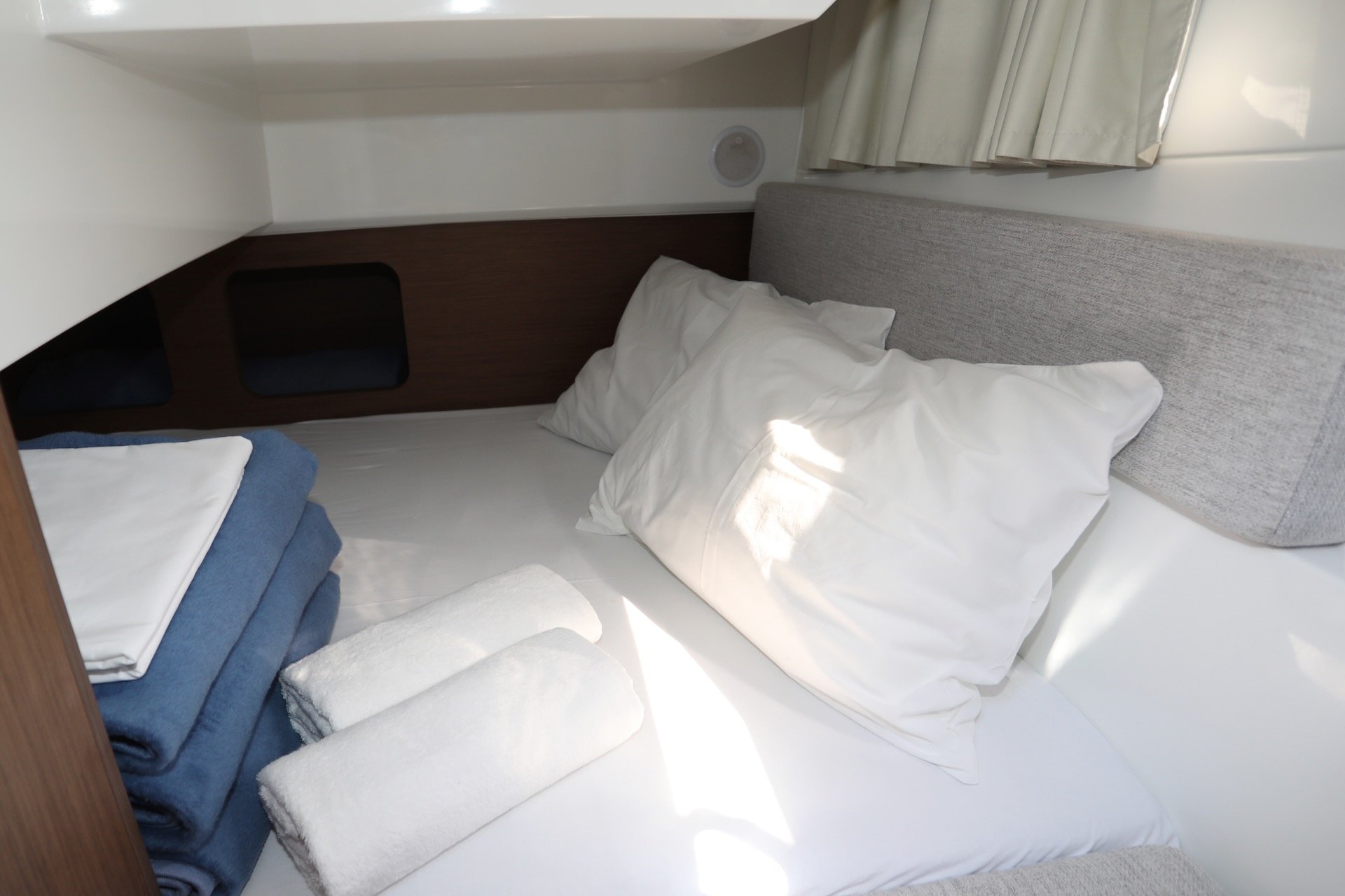 Wind - Motor Yacht in Komolac