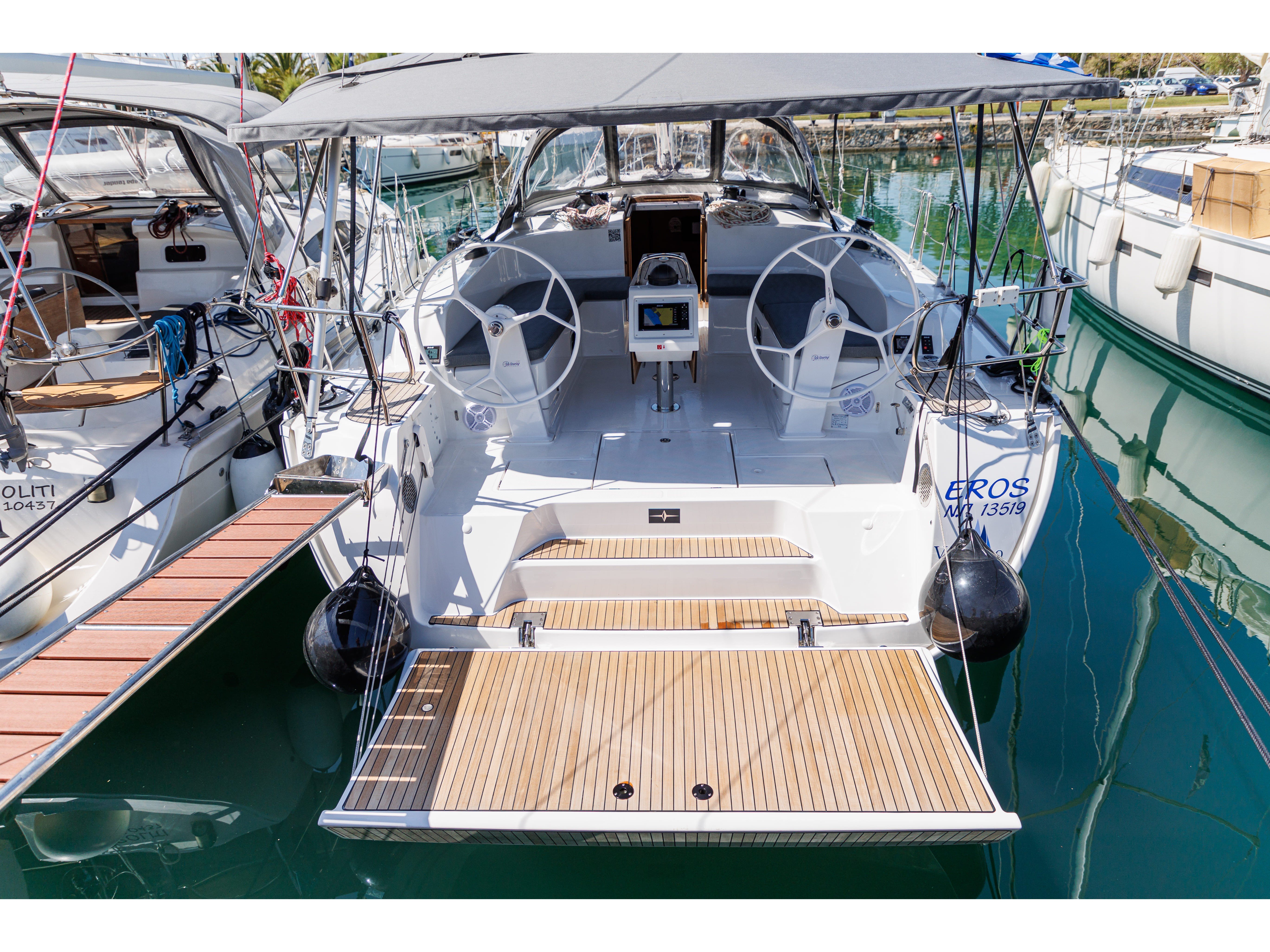 EROS - Yelkenli içinde Alimos