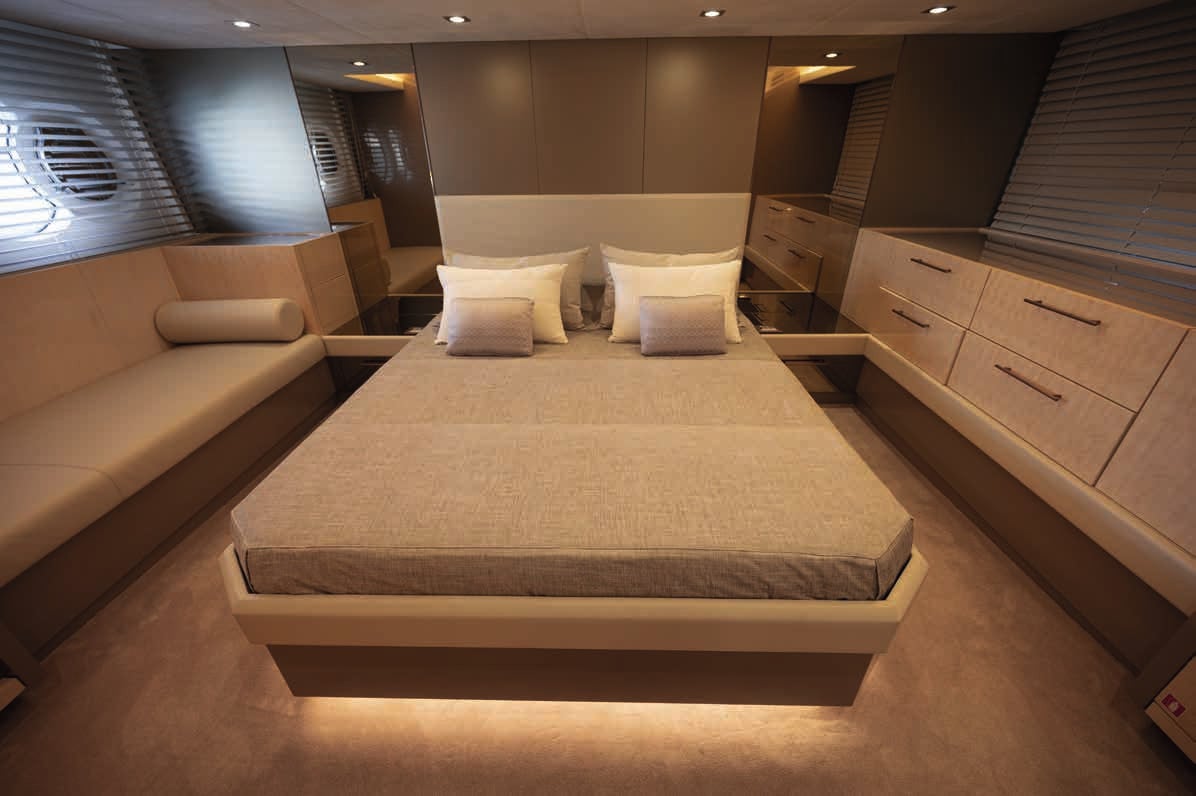 Five weeks - Motor Yacht in Castellammare di Stabia