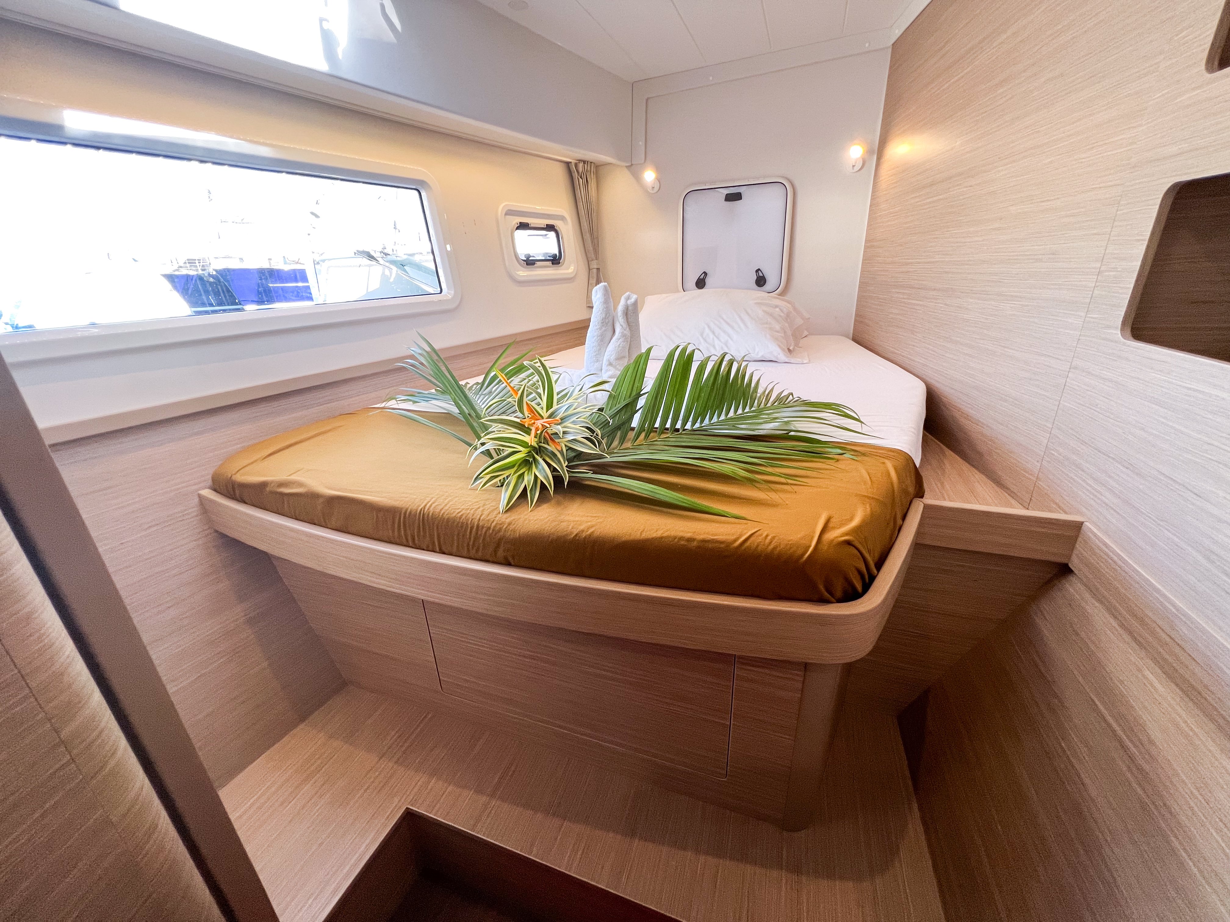 Poe Hina - Catamaran in Papeete