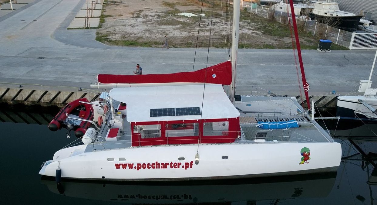 Poe Nui - Catamaran in Papeete