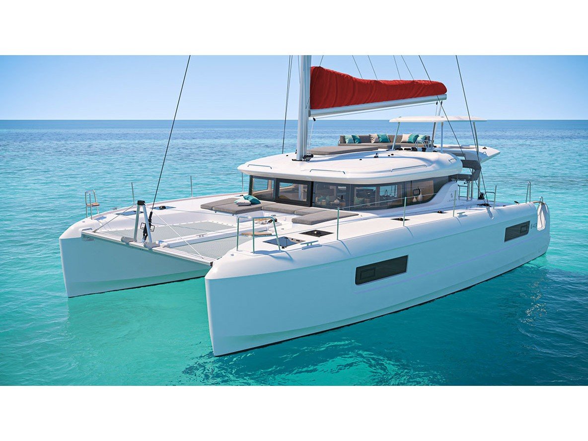 Premium - Catamaran in Papeete