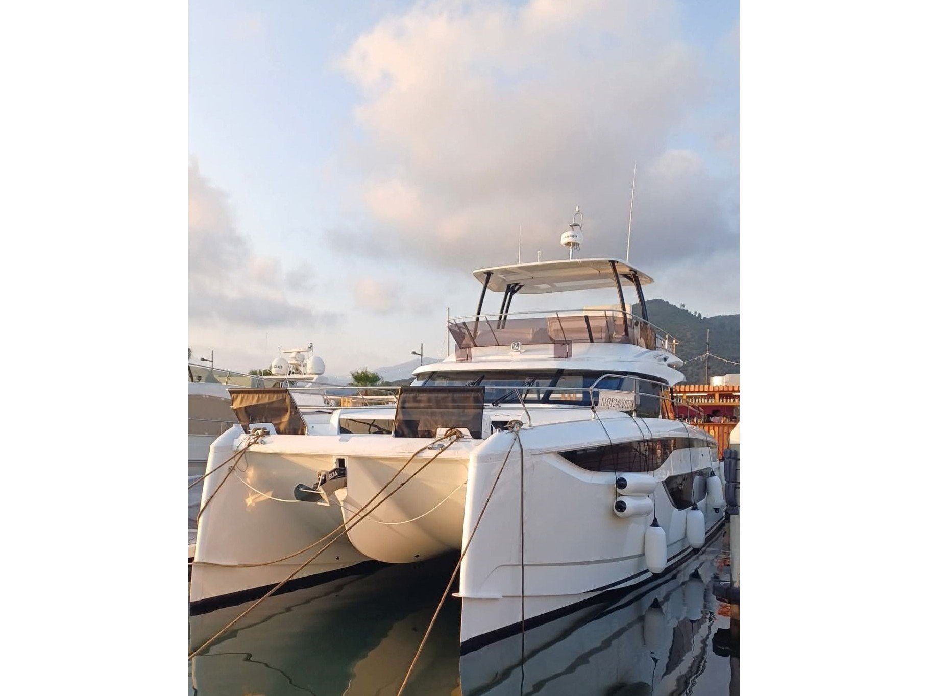 ViVa - Catamaran in Castellammare di Stabia