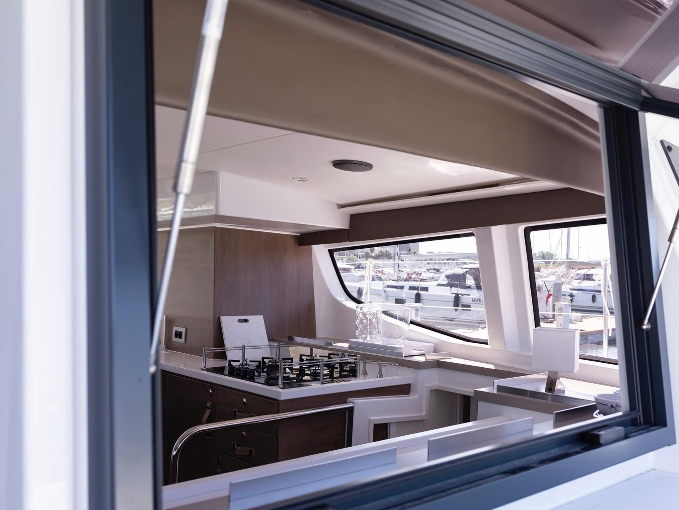 Divi - Catamaran in Salerno