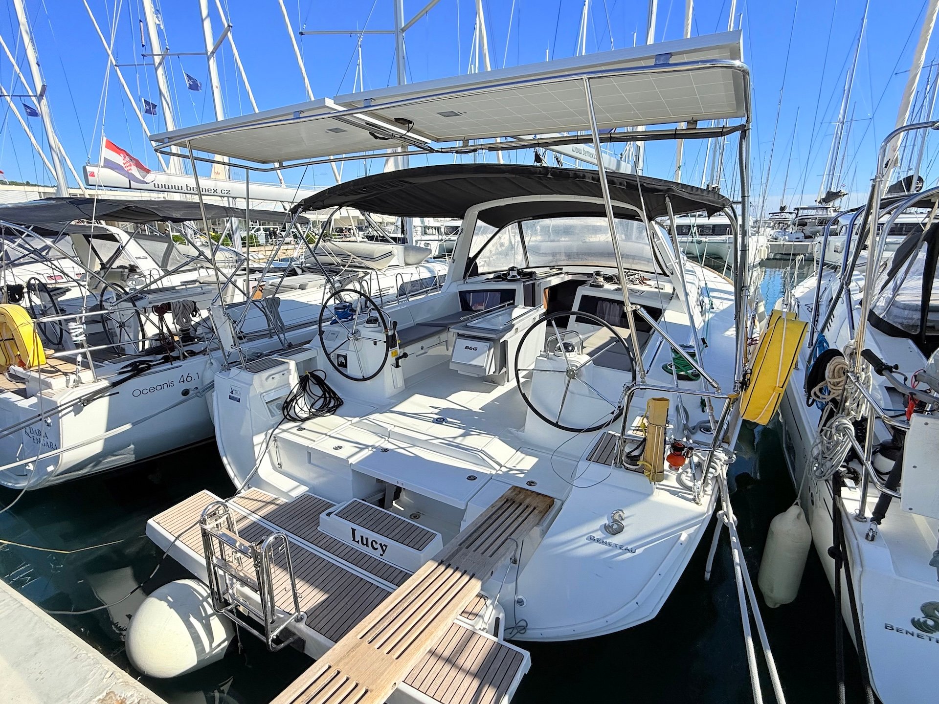 Lucy - Sailboat in Bibinje