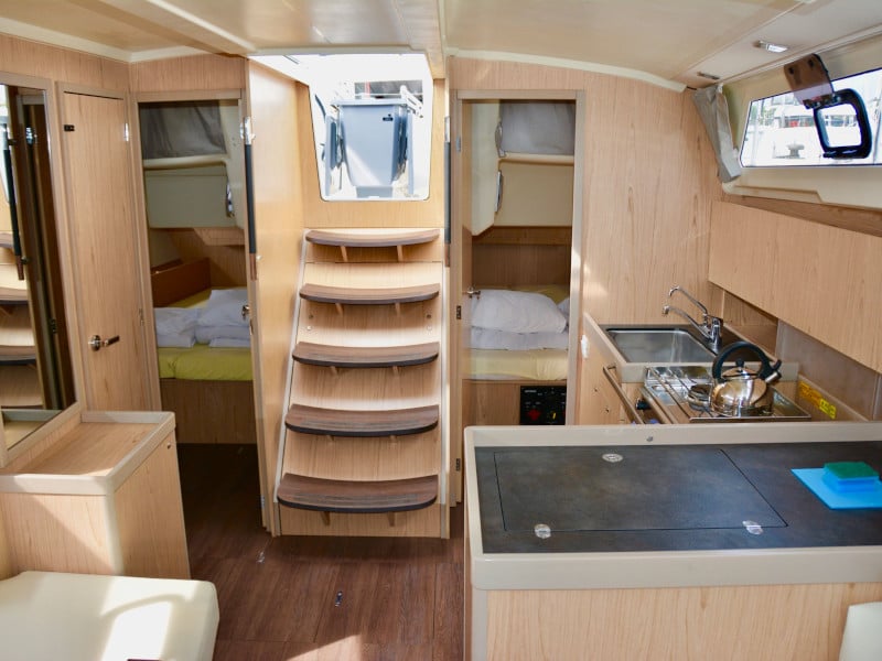 Honey - Yelkenli içinde Bibinje