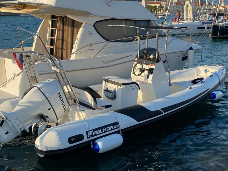 Falkor - Motor Yacht in Trogir