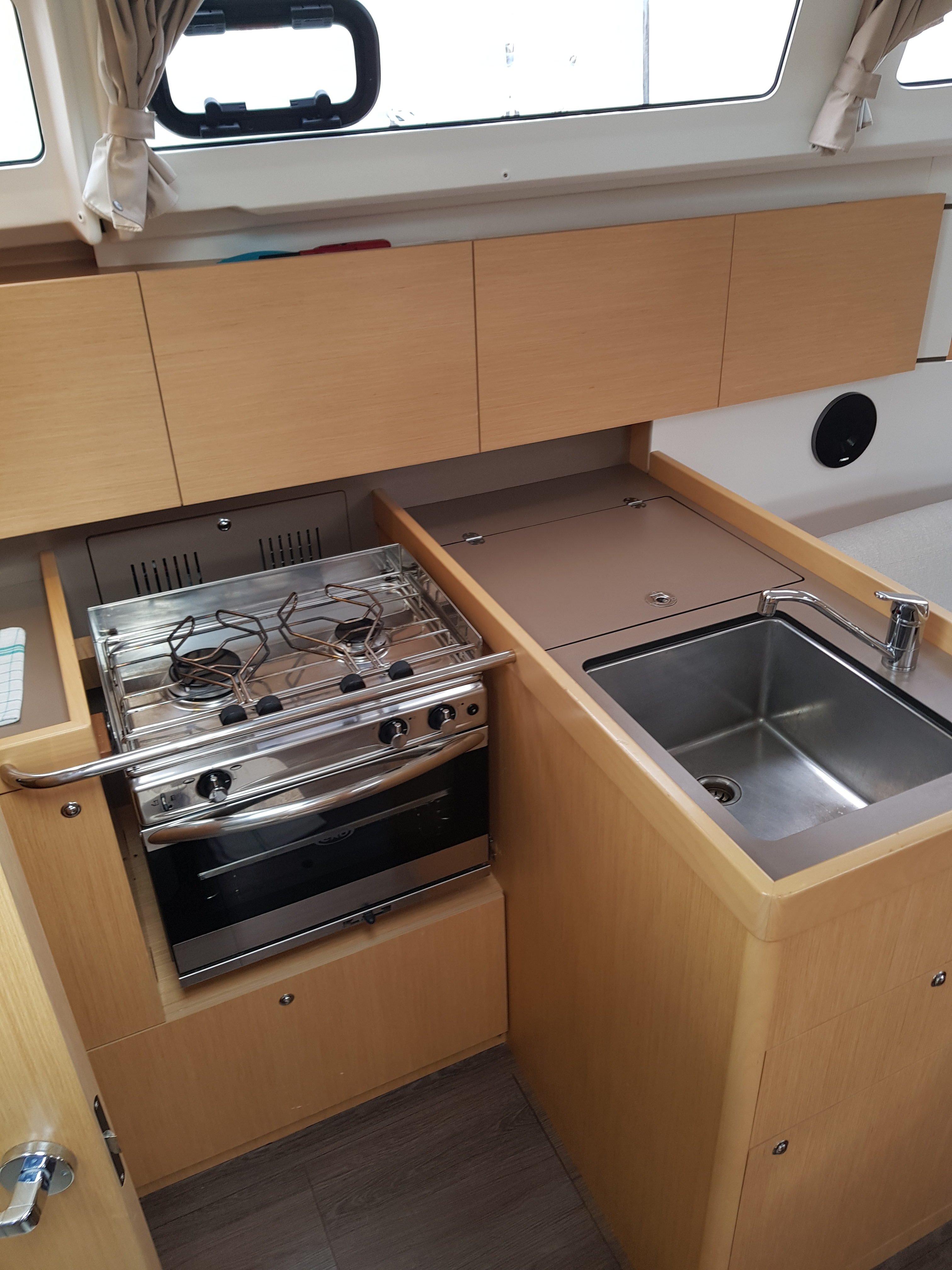 Kolibri - Sailboat in Trogir