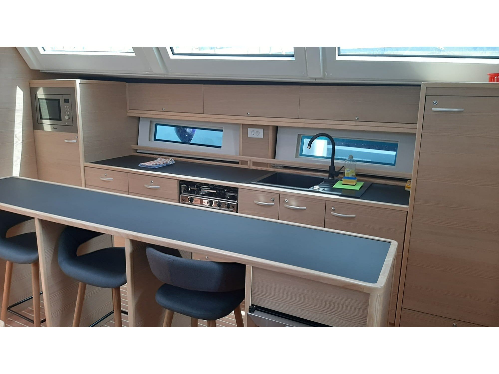 CHABLIES - Sailboat in Trogir