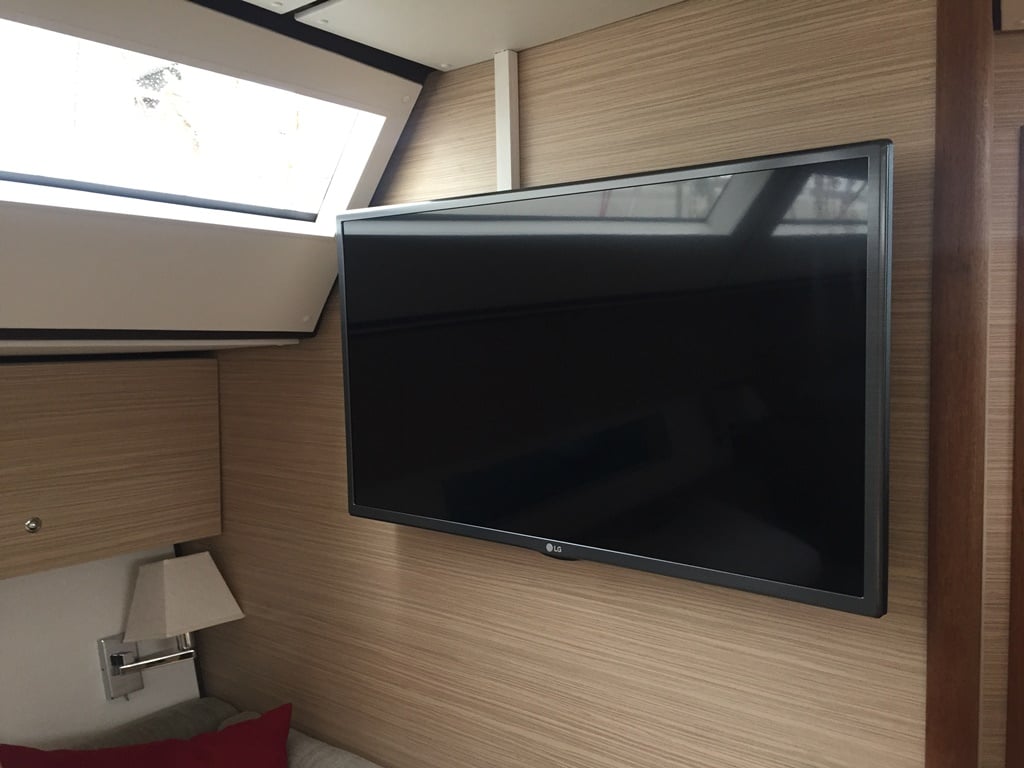 SUNSHOWER - Sailboat in Punat