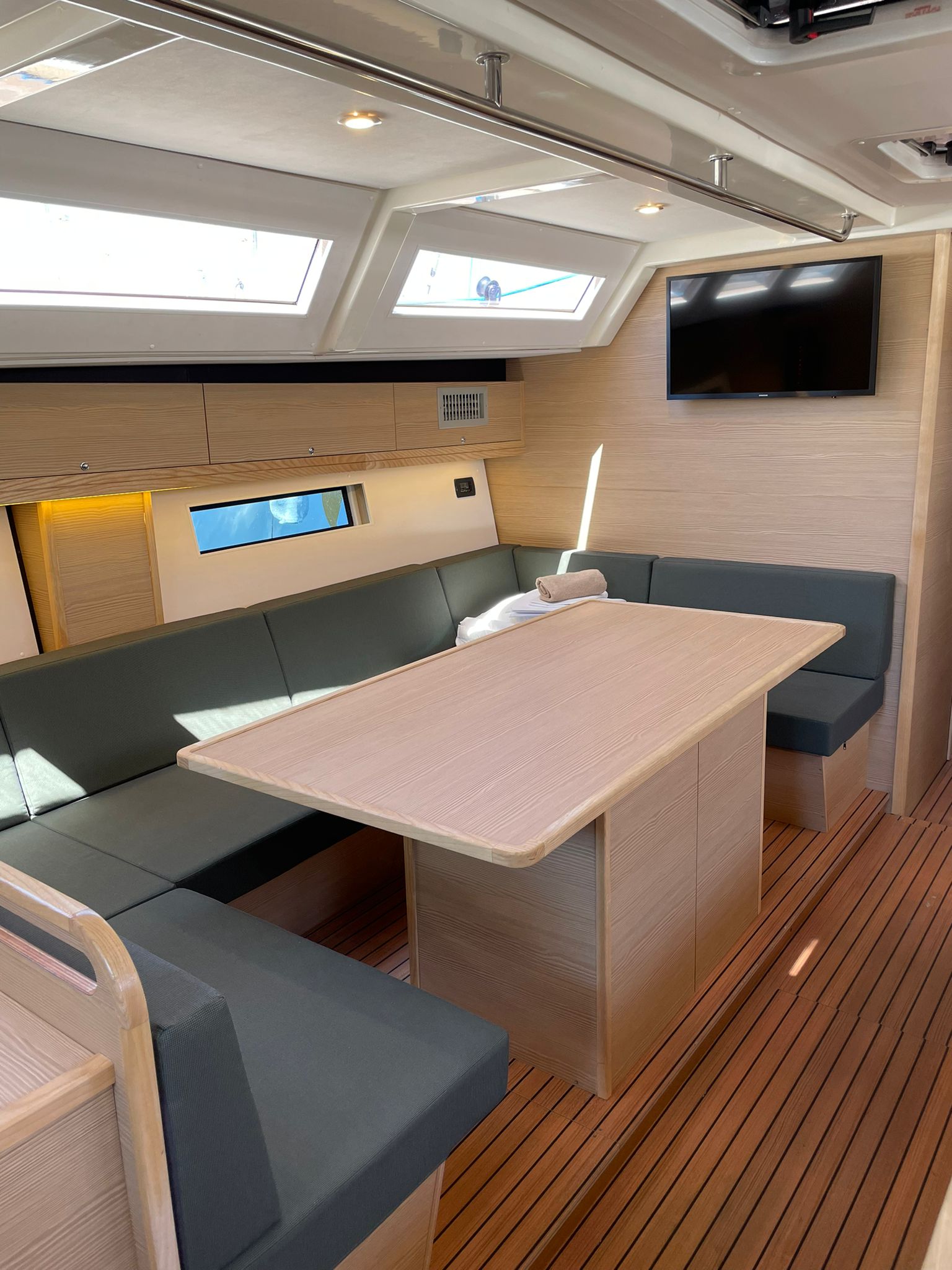 LUPELA - Sailboat in Trogir