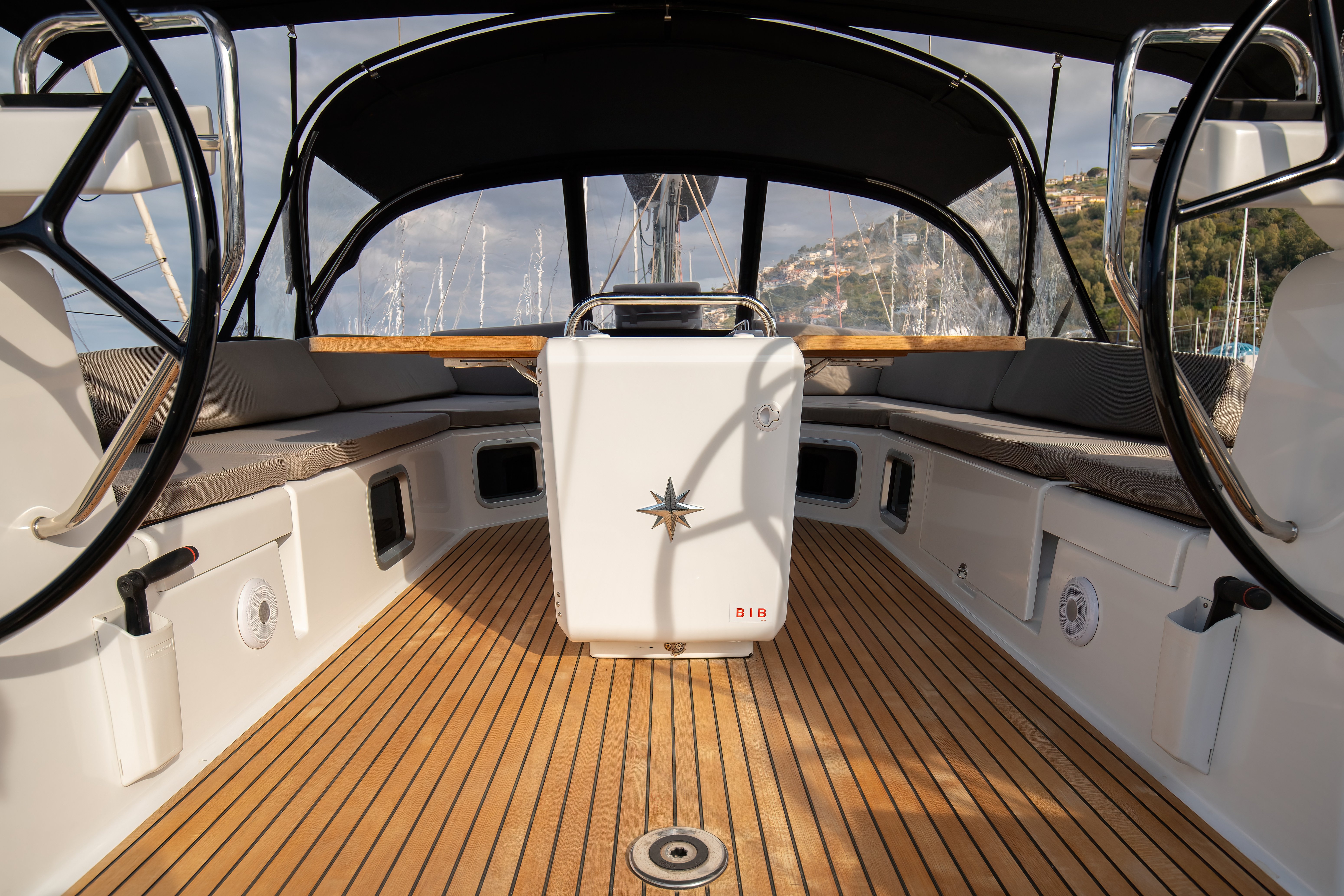 Psyche - Premium line - Sailboat in Tonnarella