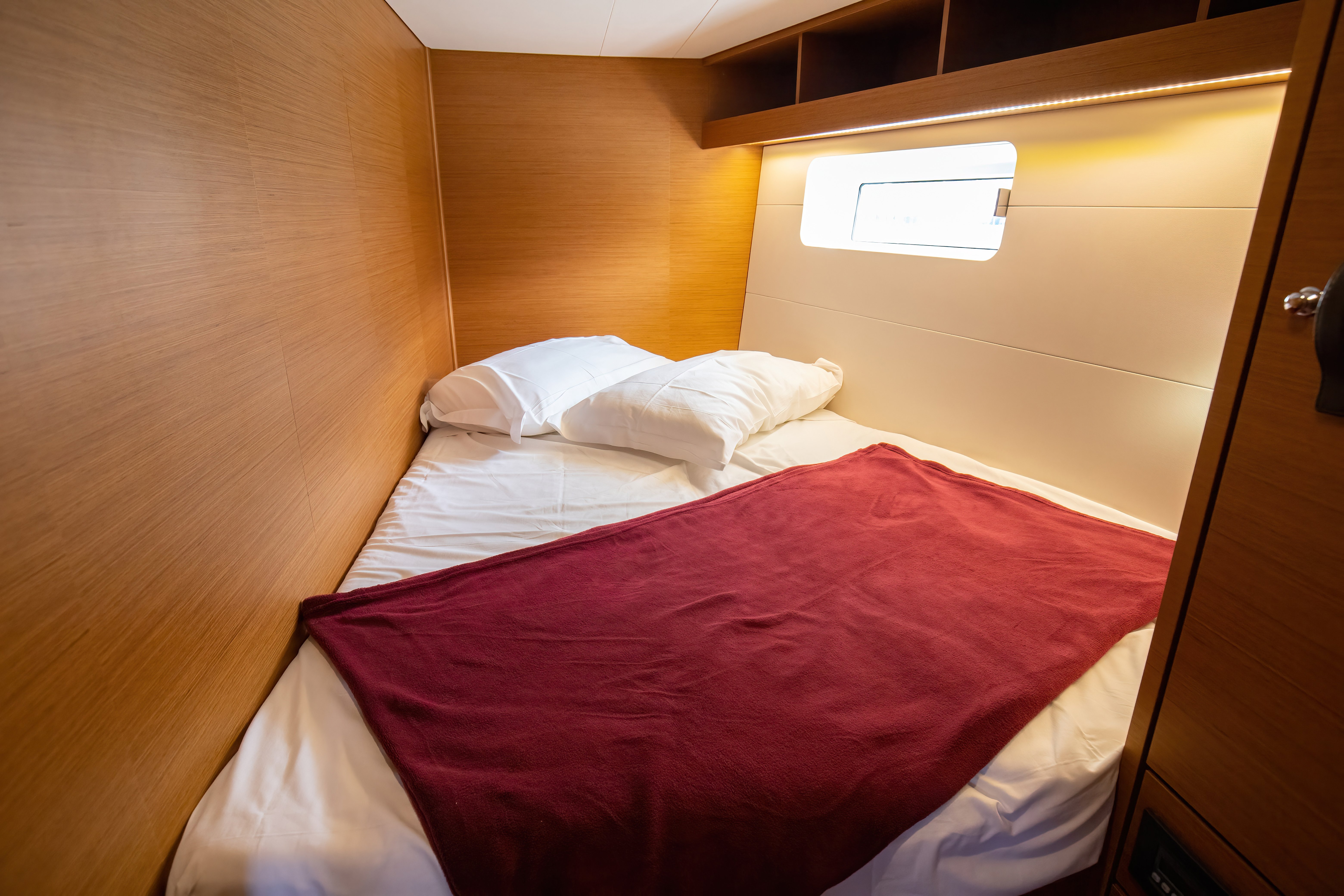 Psyche - Premium line - Sailboat in Tonnarella