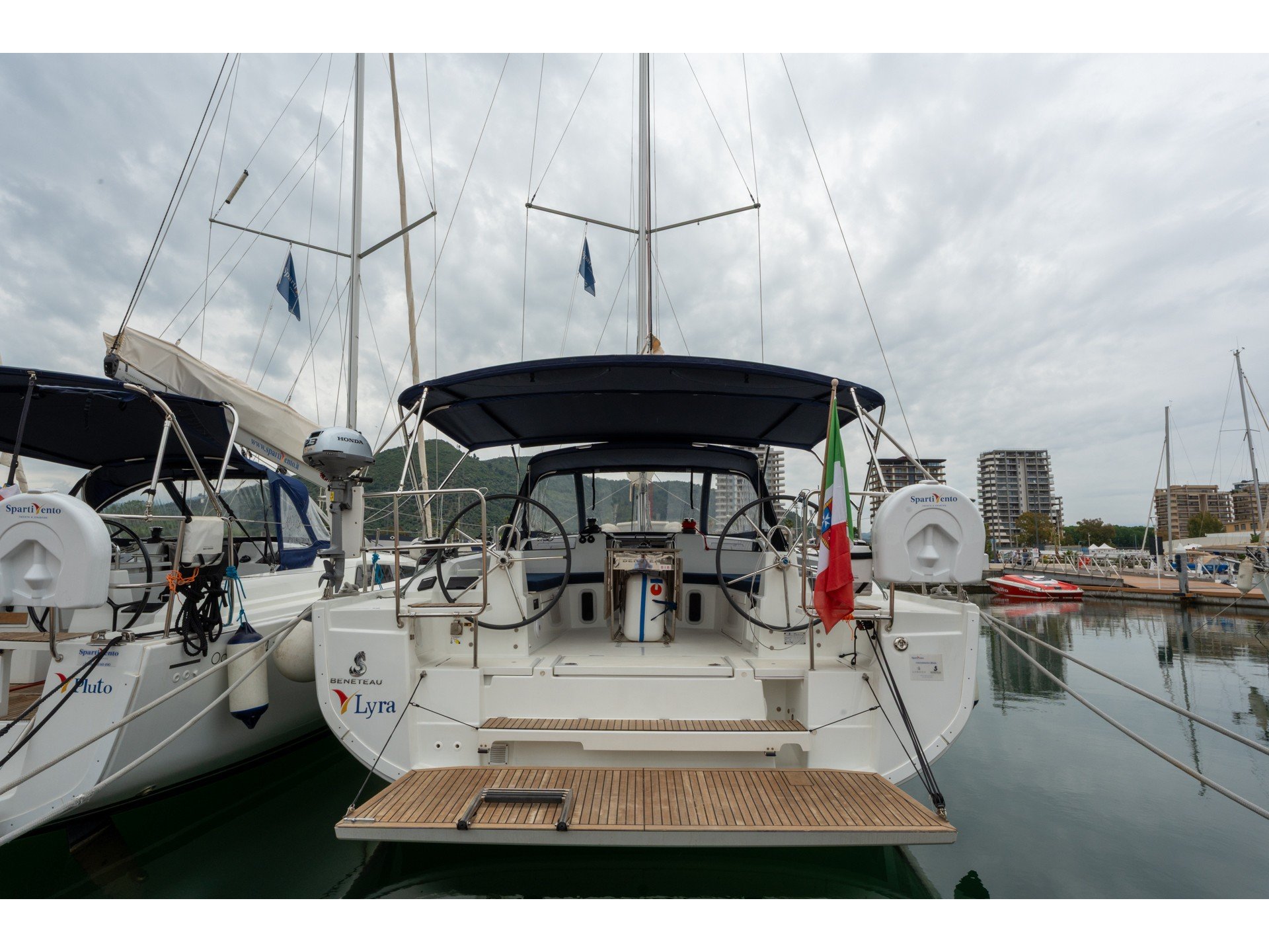 Lyra - Comfort line - Sailboat in Salerno
