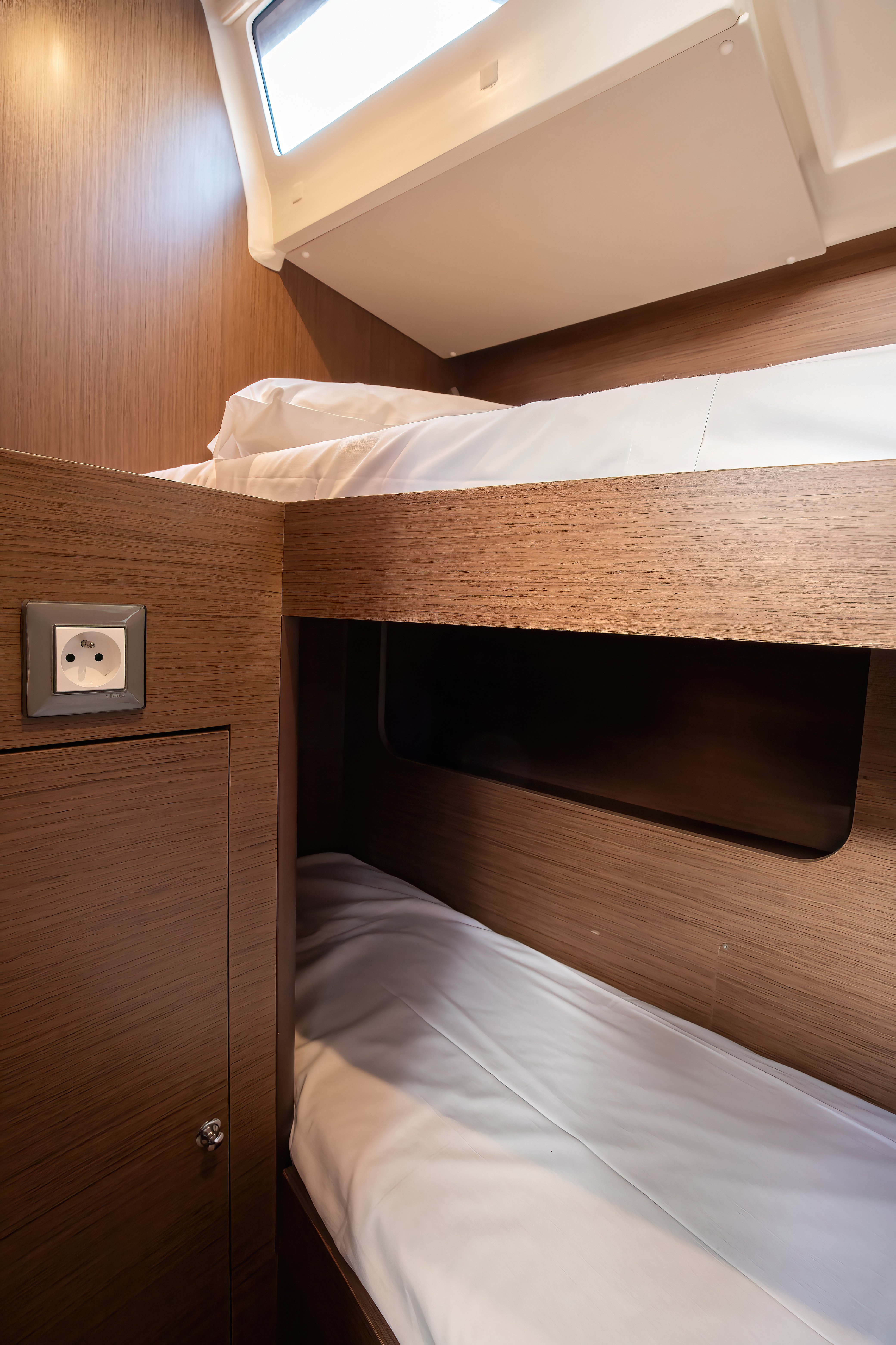 Hybris - Standard Line - Sailboat in Tonnarella