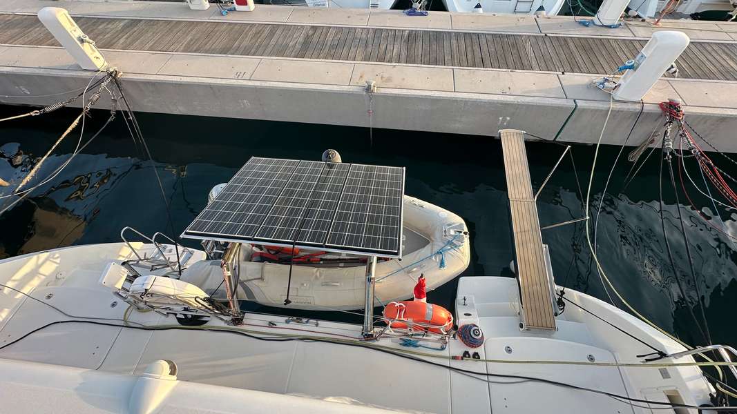 Branchia - Catamaran in Naples