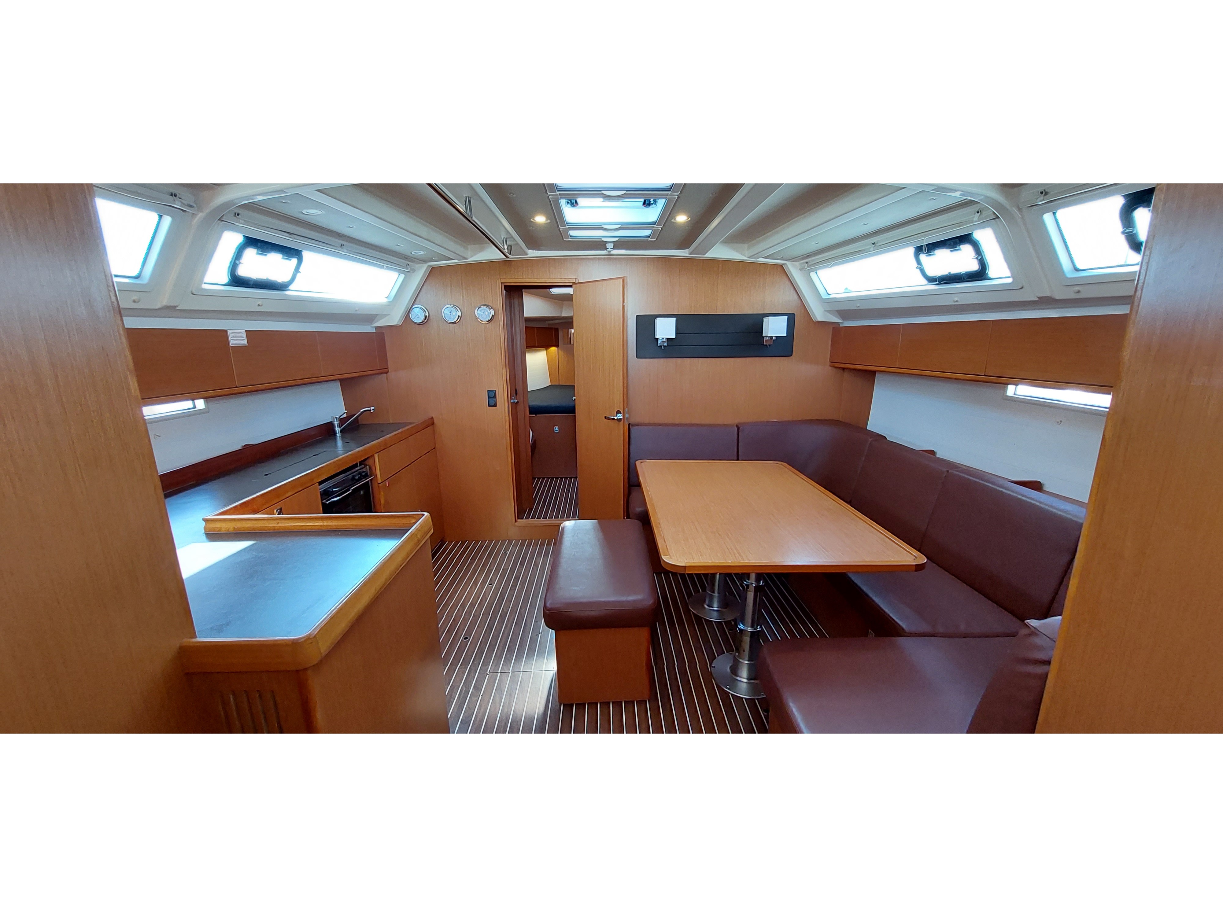 Dione - Sailboat in Portisco