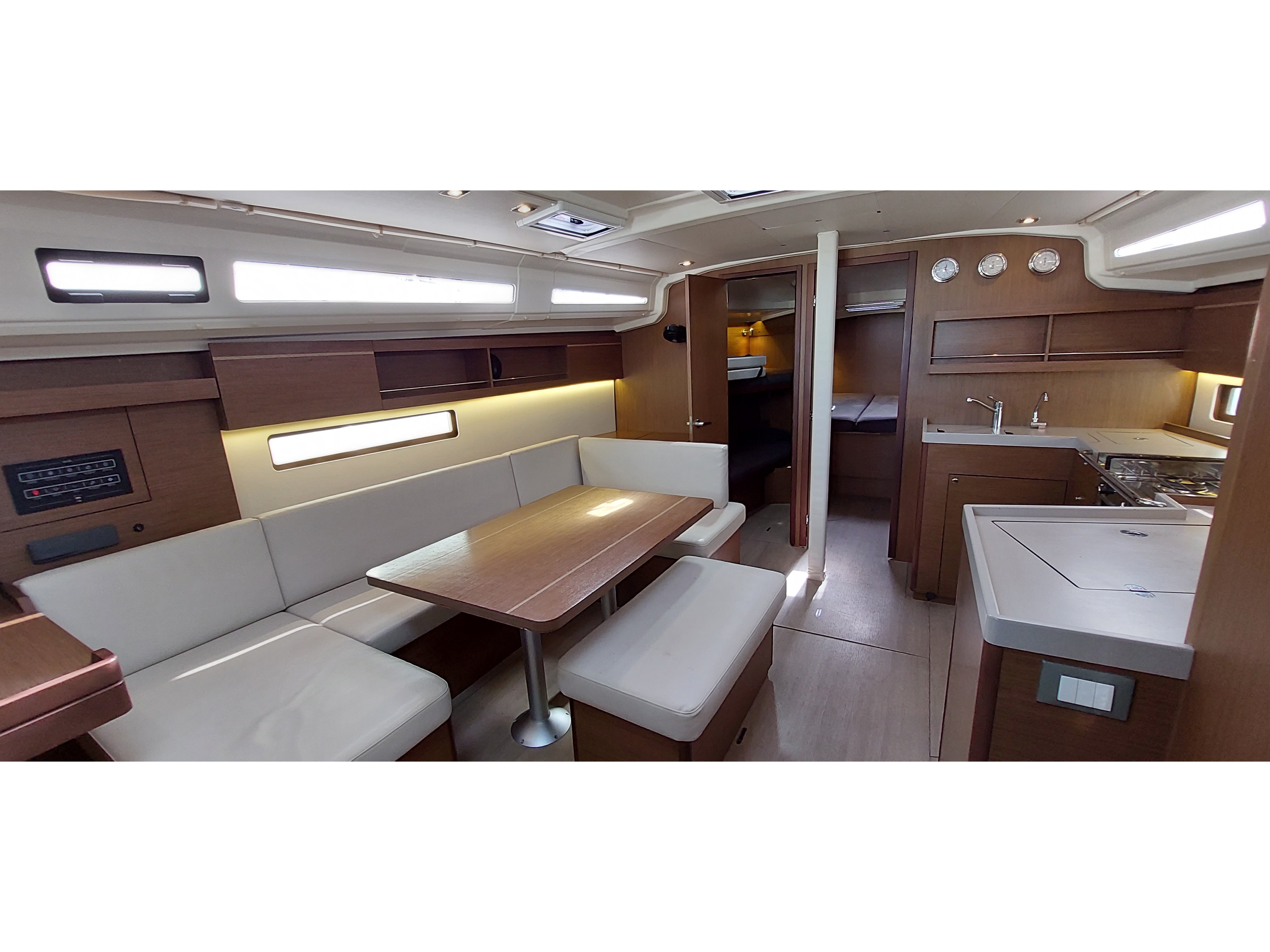 Hadar - Sailboat in Portisco