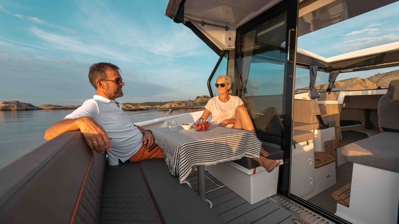 Sintaxion - Motor Yacht in Elefsina