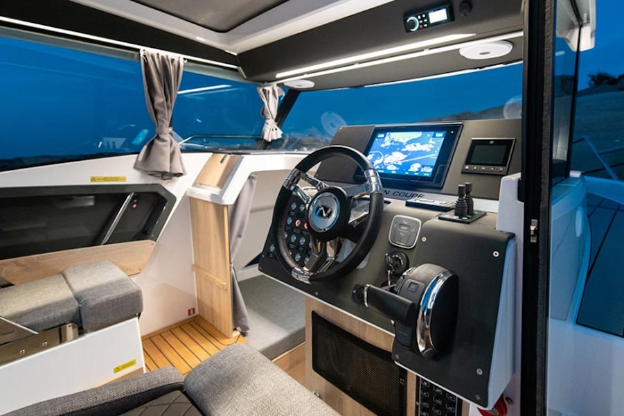 Sintaxion - Motor Yacht in Elefsina