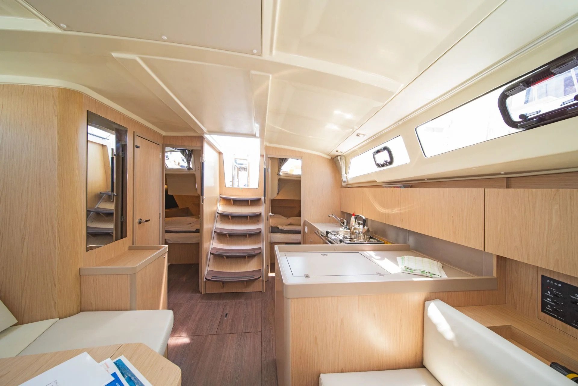 Kos 41 - Sailboat in Nikiana