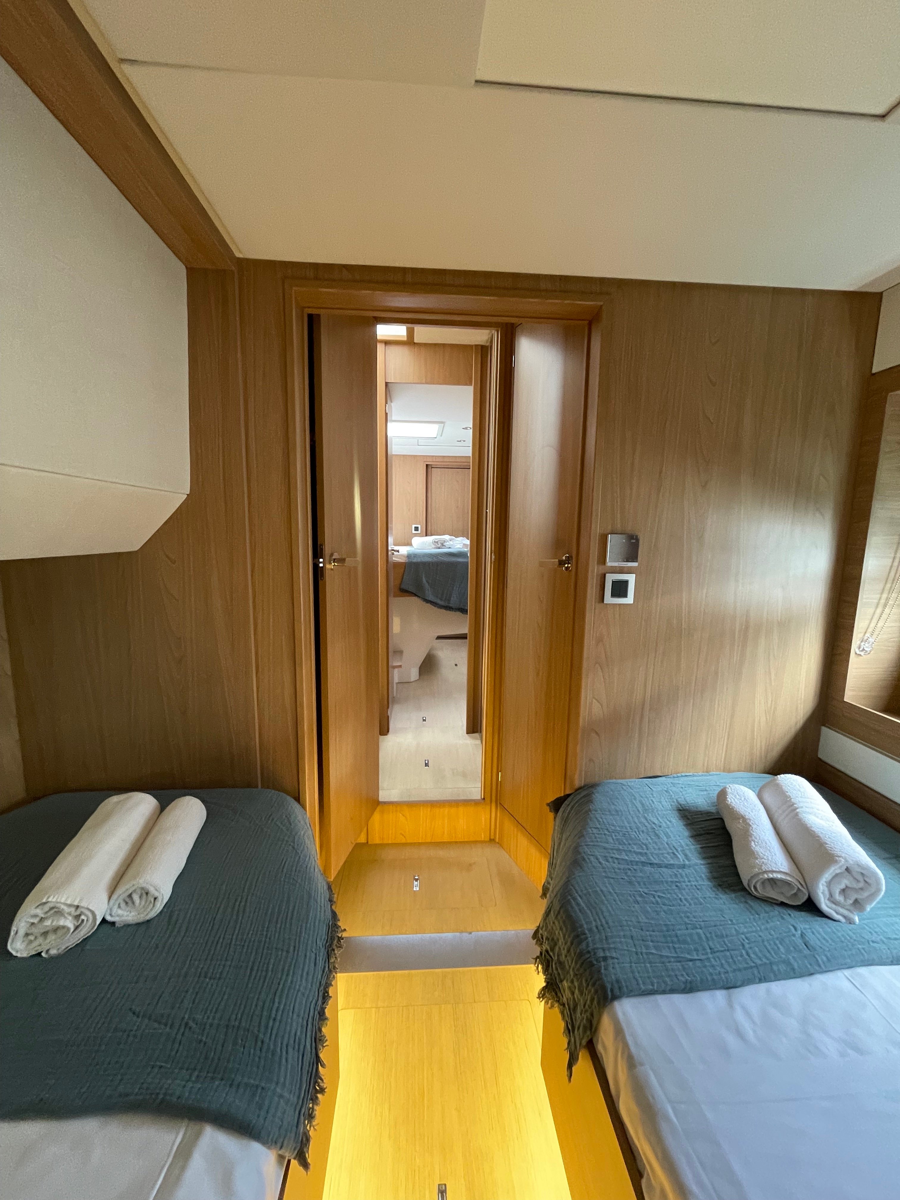 Maia - Katamaran içinde Salerno