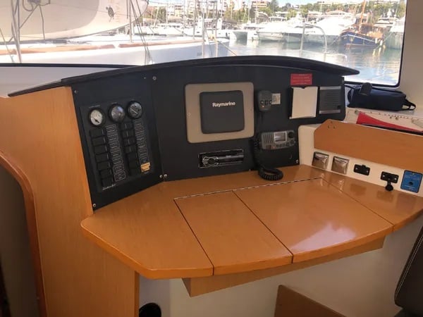 Mariona - Catamaran in Roses