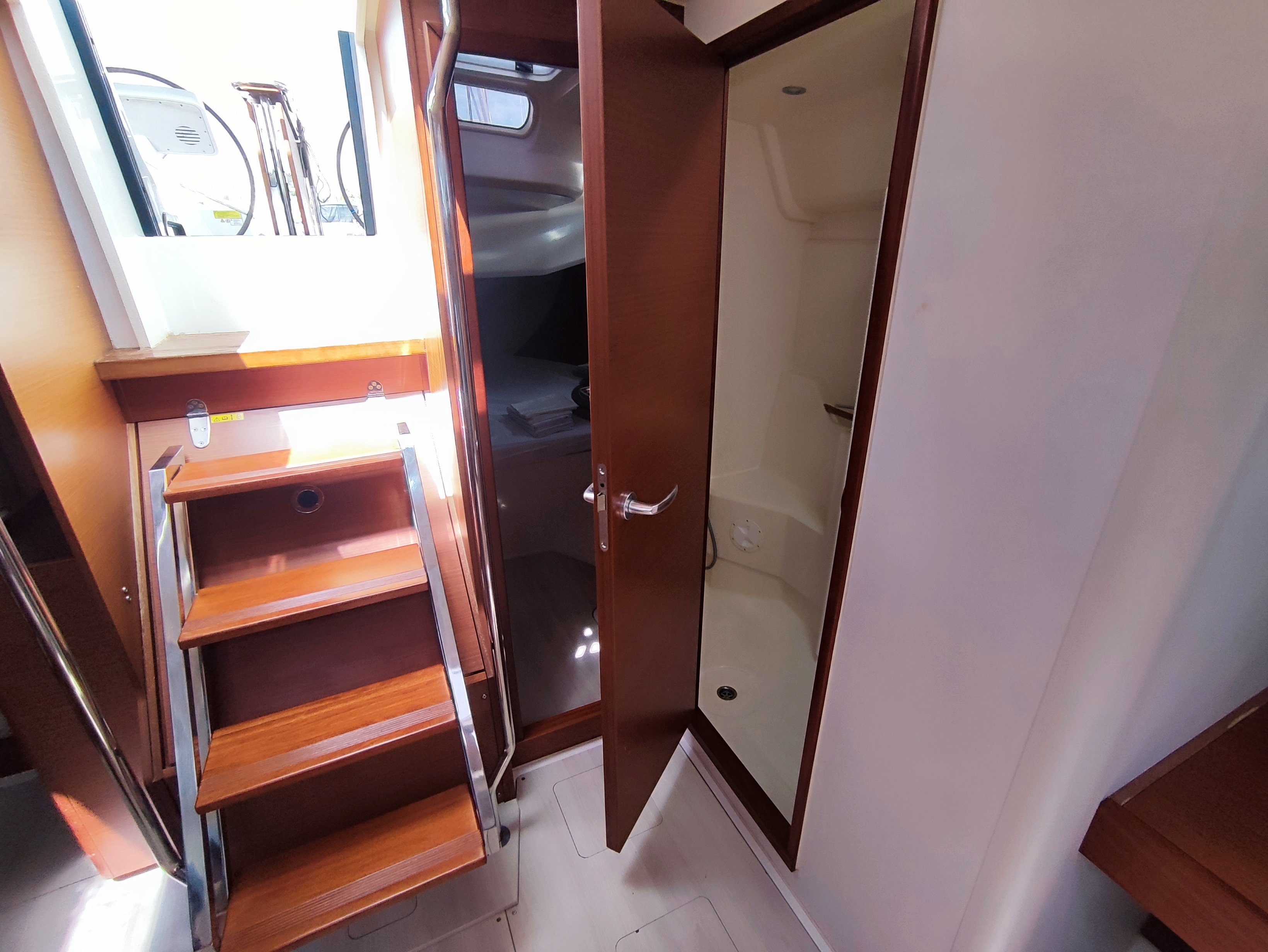 Astrea - Sailboat in Anatoliki Attiki