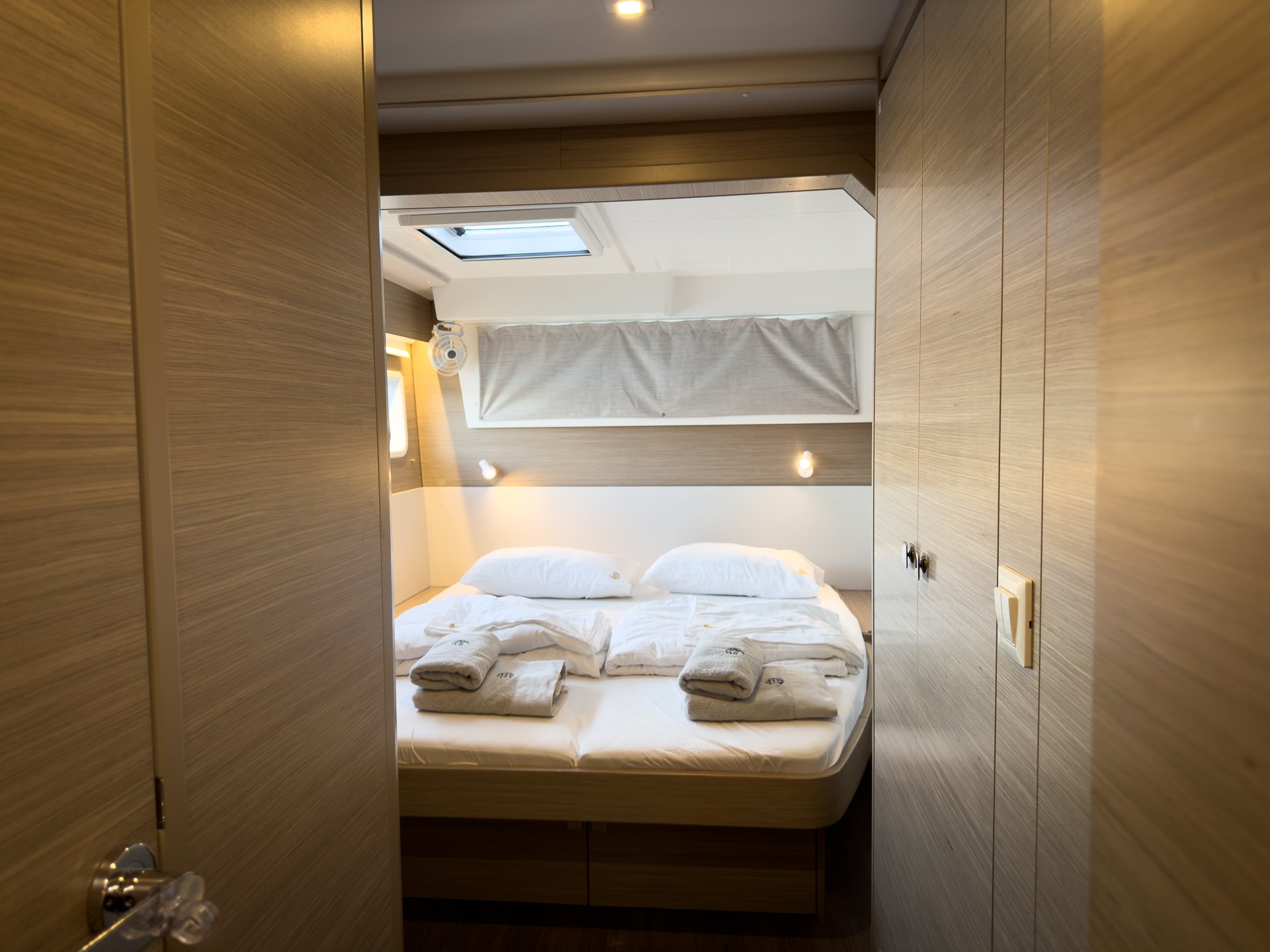 Fox - Catamaran in Seget Donji