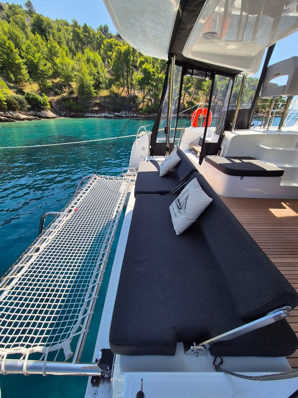 Stela - Catamaran in Seget Donji