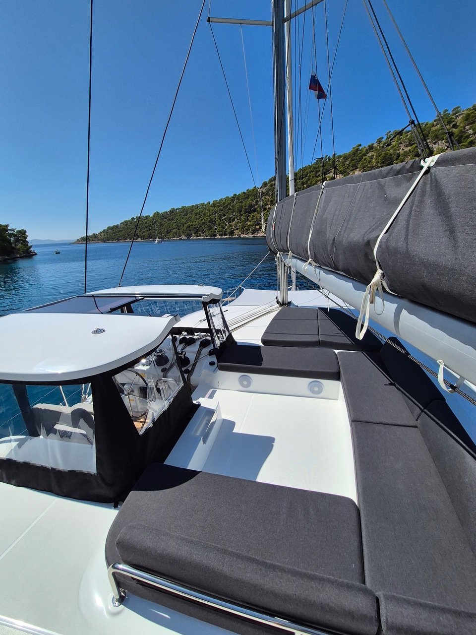 Stela - Catamaran in Seget Donji