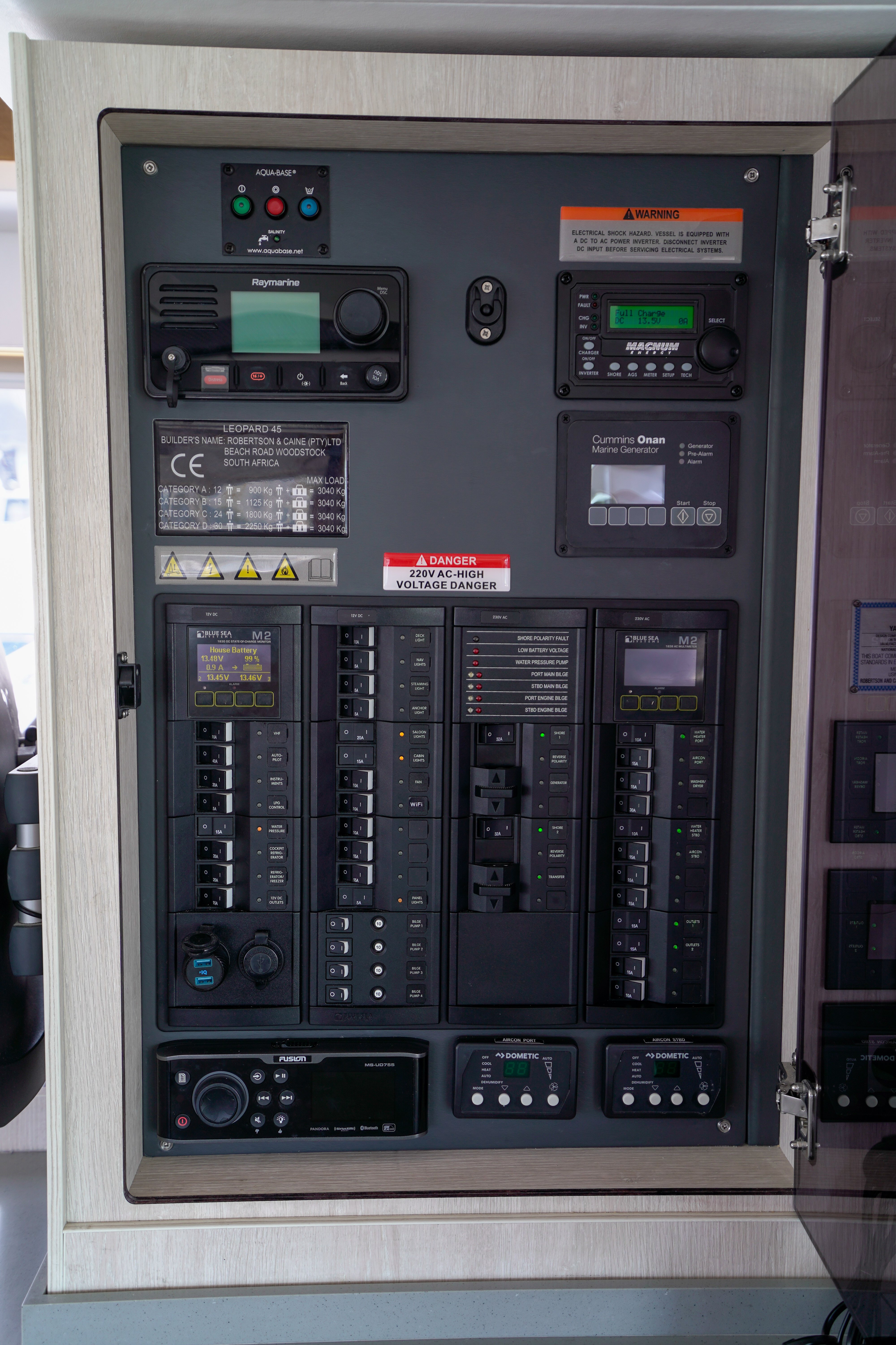 Manaphy - Catamaran in Seget Donji