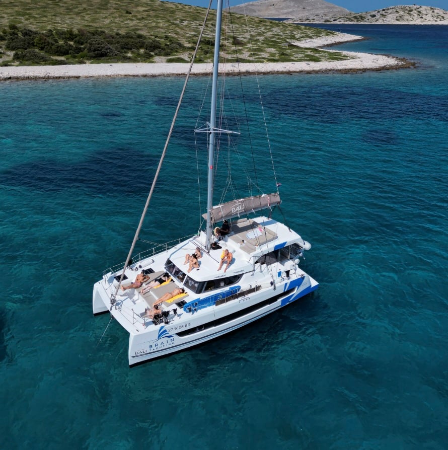 My5ive - Catamaran in Seget Donji
