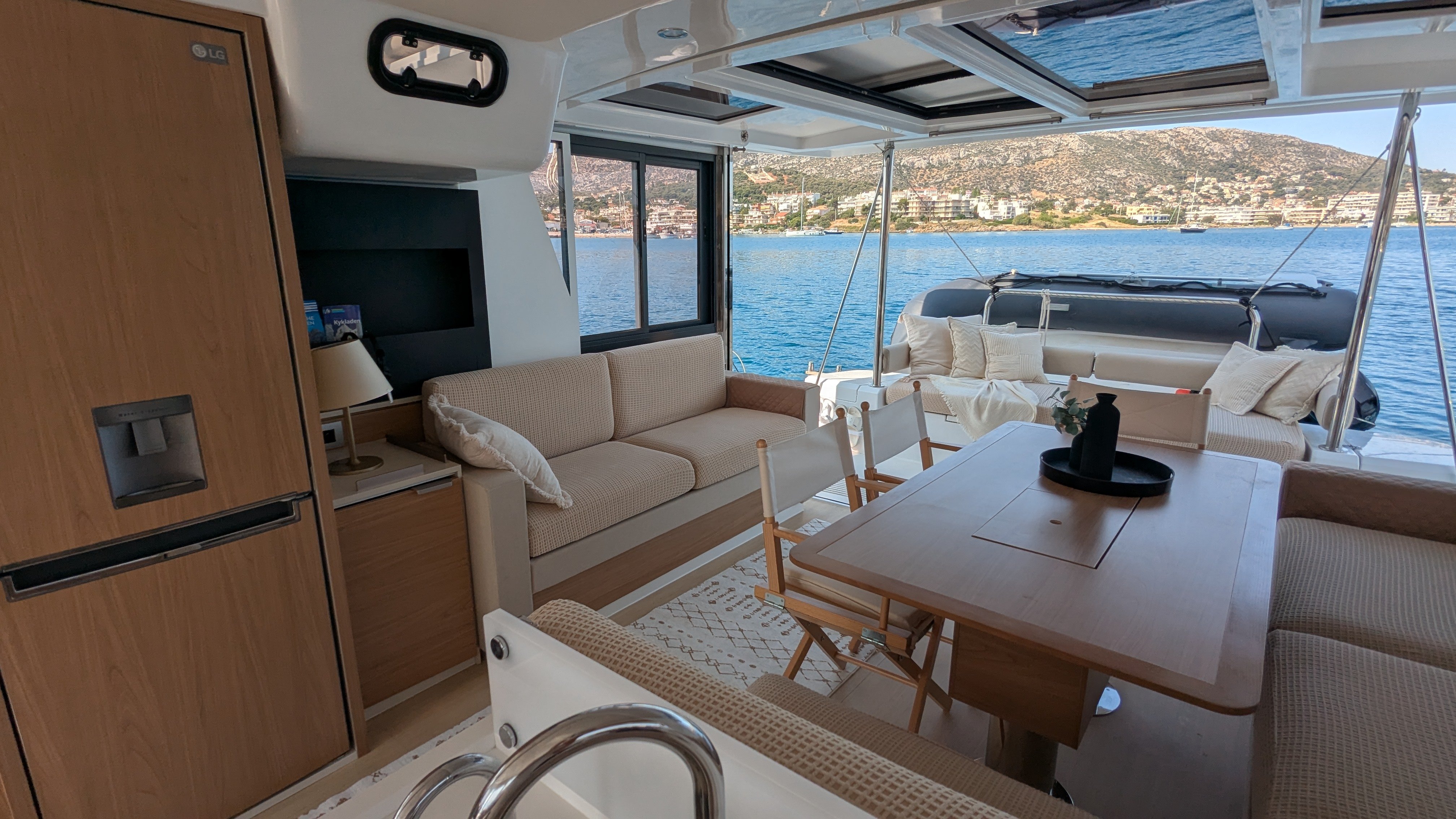 Leo - Catamaran in Lavrio