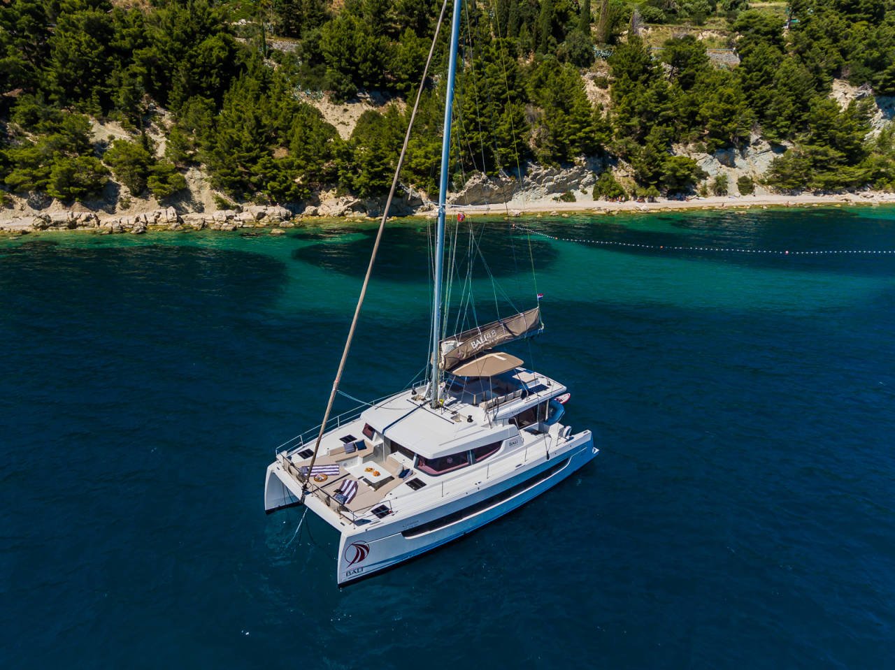 Azurea - Catamaran in Lavrio