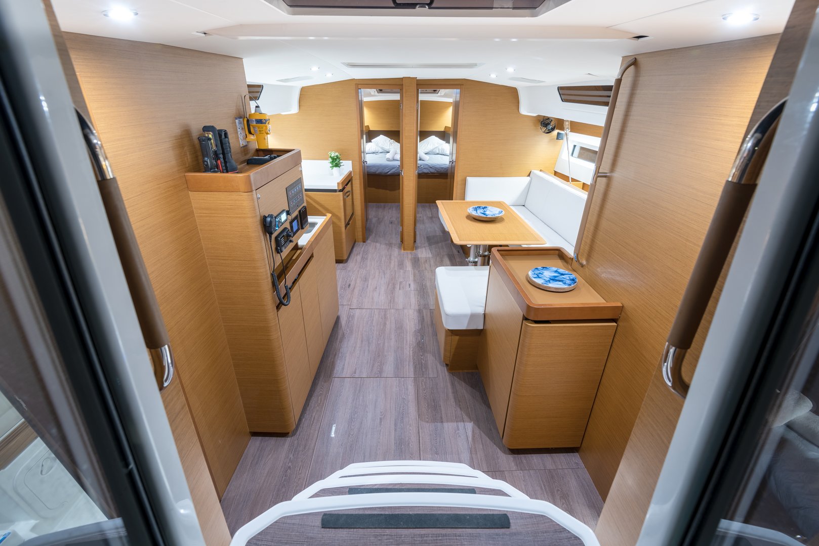 NOTUS - Yelkenli içinde Alimos