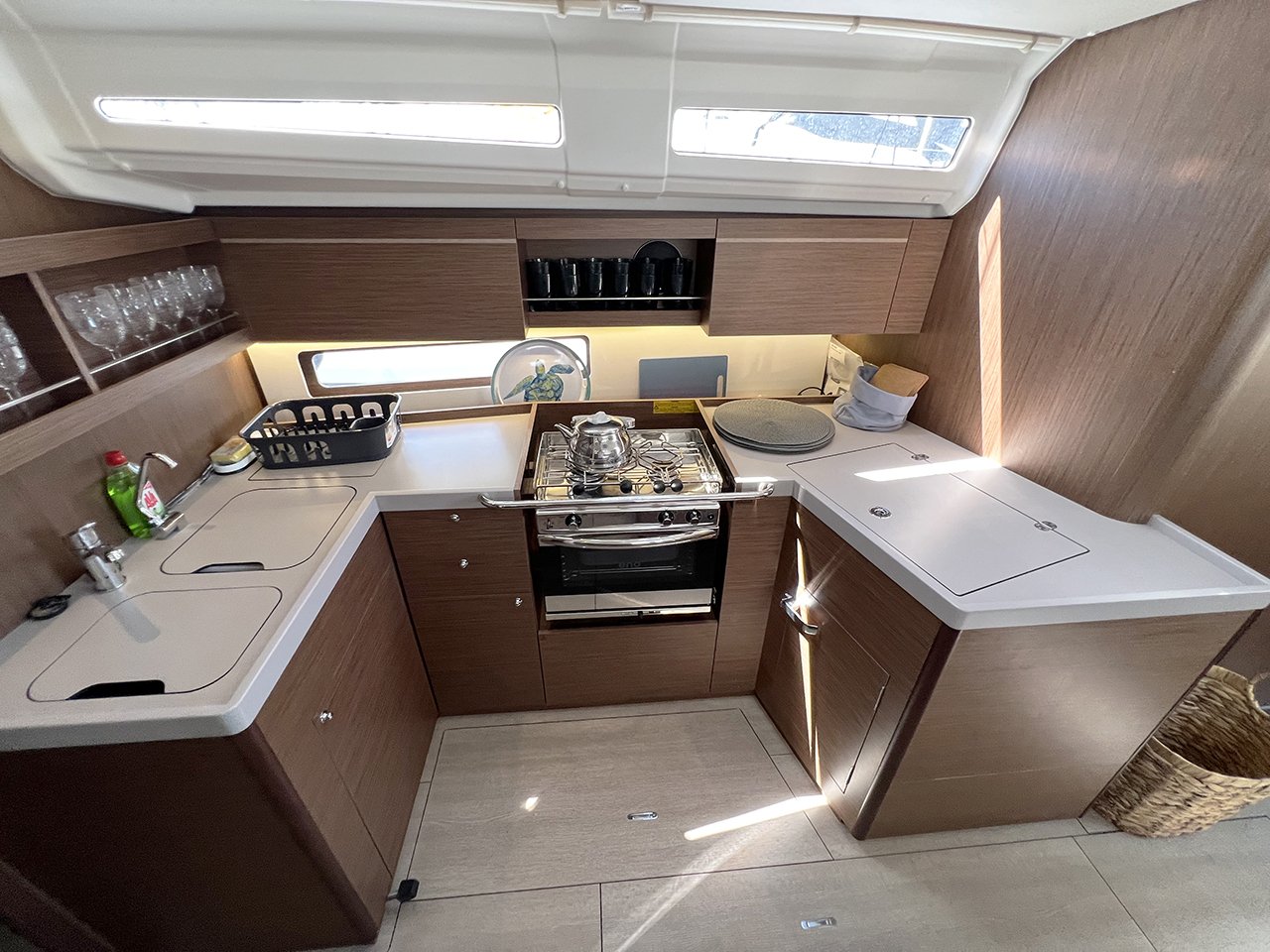 ESCAPE - Sailboat in Alimos