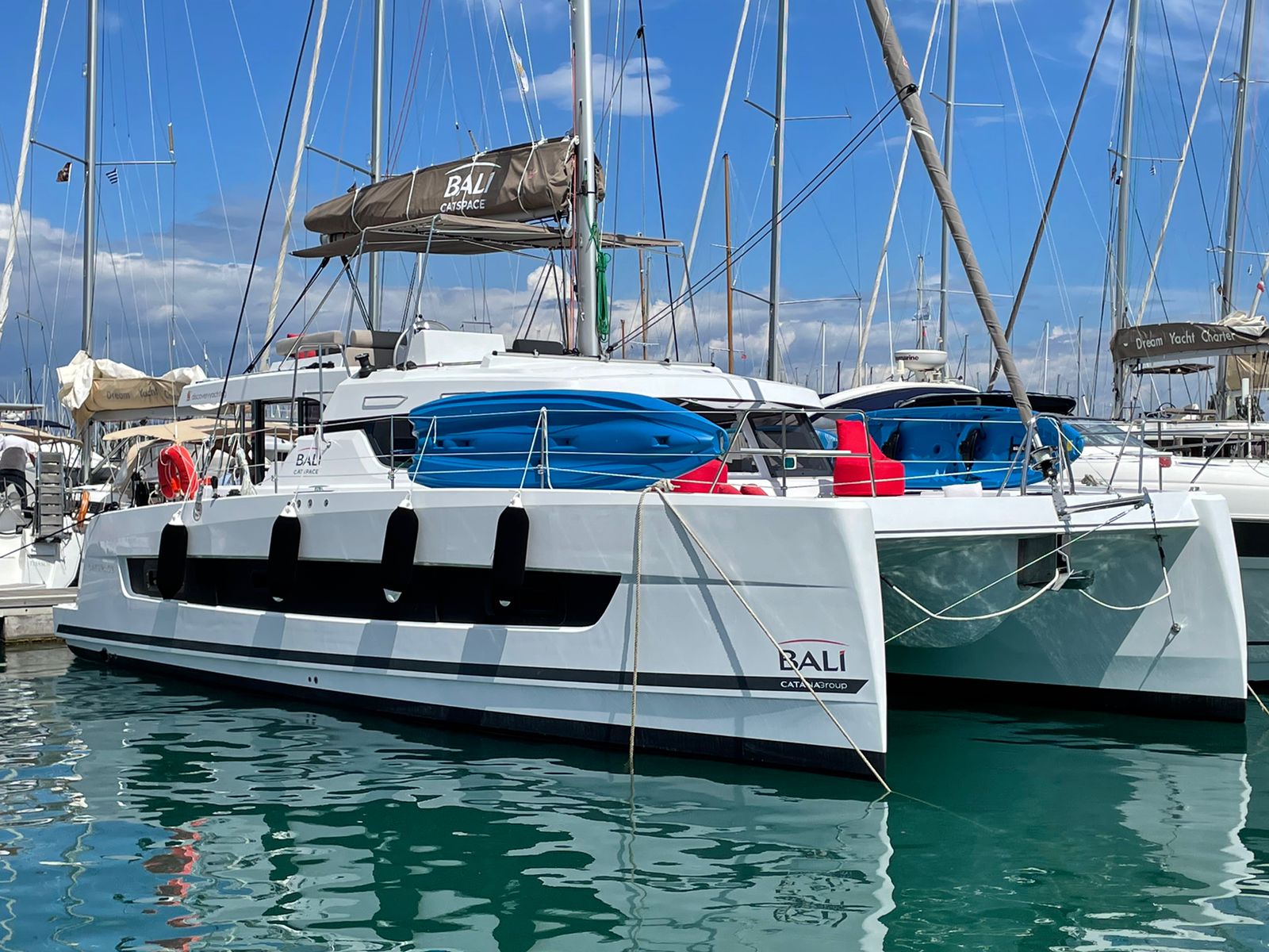 Helona - Catamaran in Volos