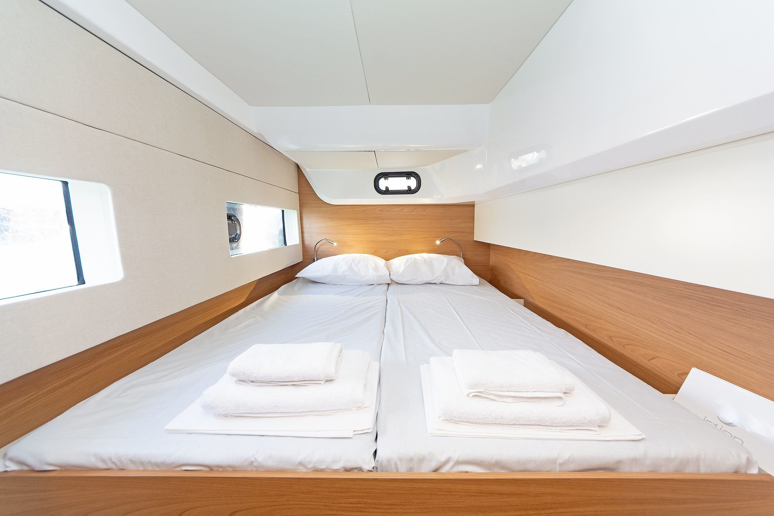 Marie - Catamaran in Volos