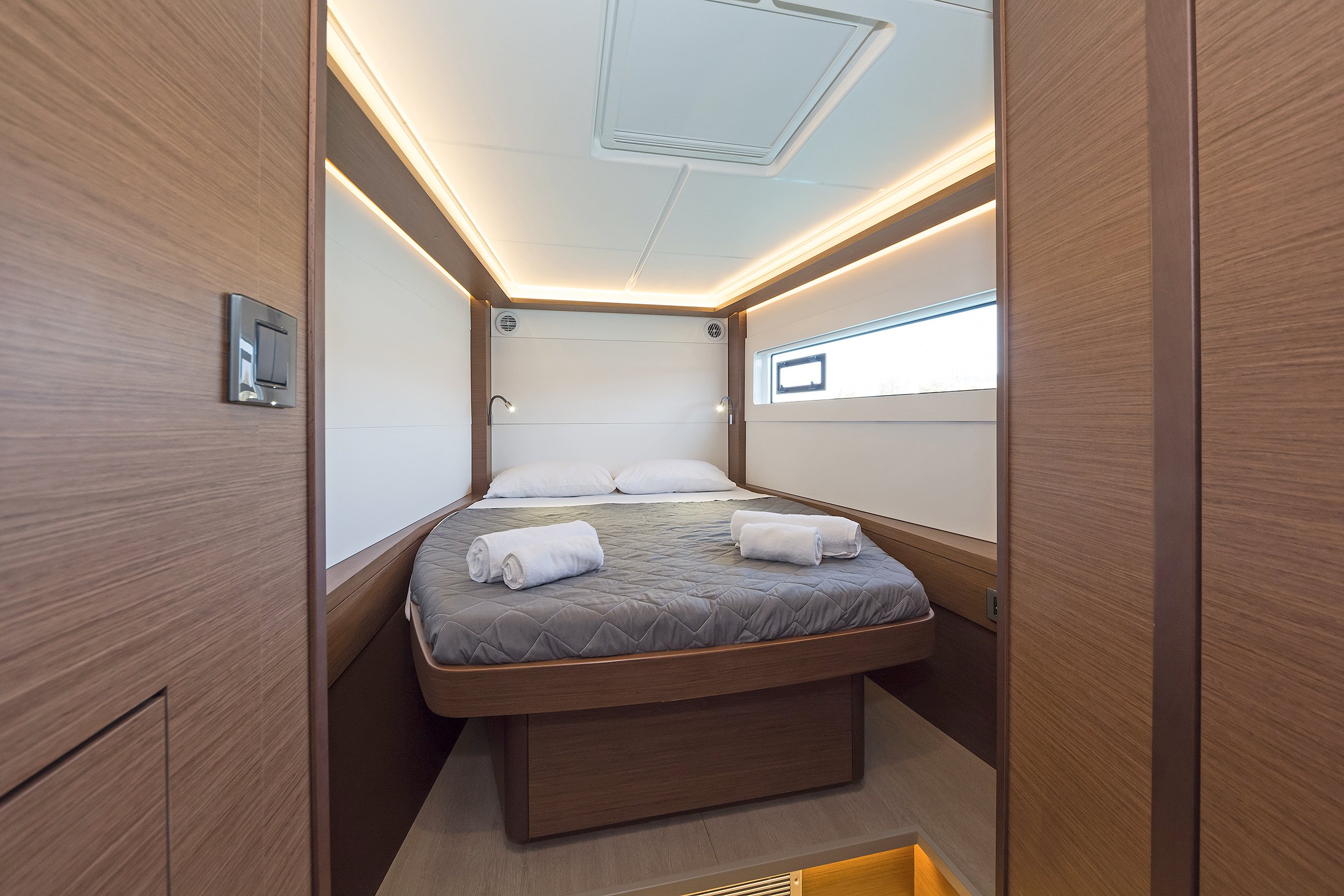 Emmelia - Catamaran in Alimos