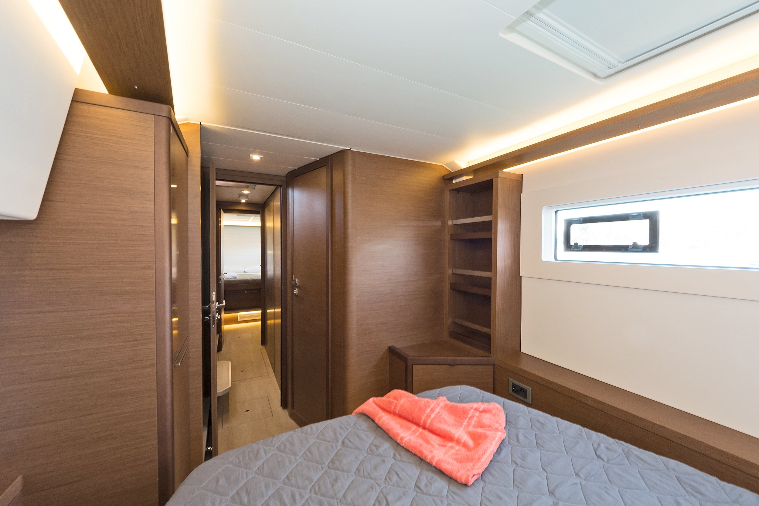 Emmelia - Catamaran in Alimos