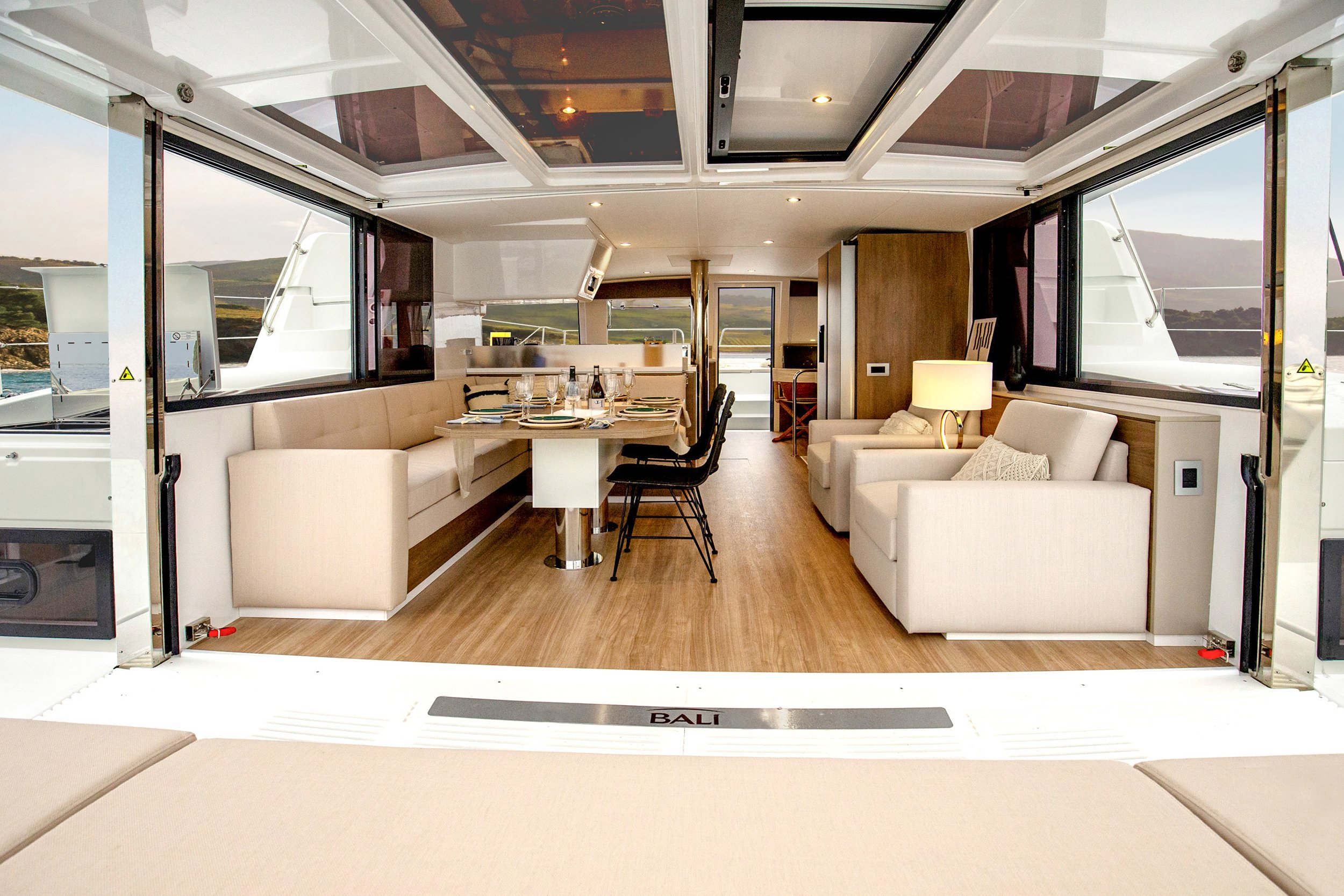 Emmelia - Catamaran in Alimos