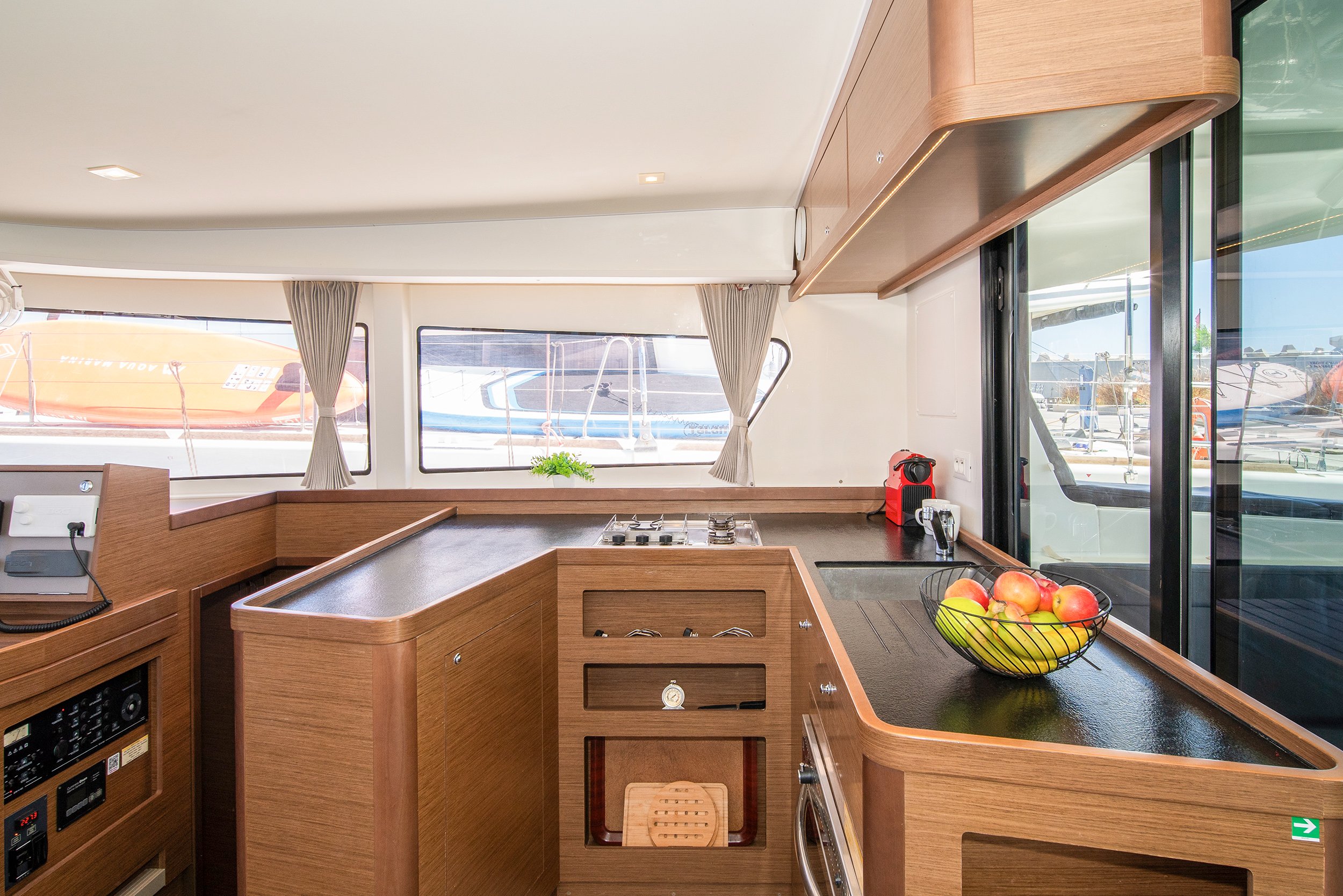 Ionas - Catamaran in Rodos