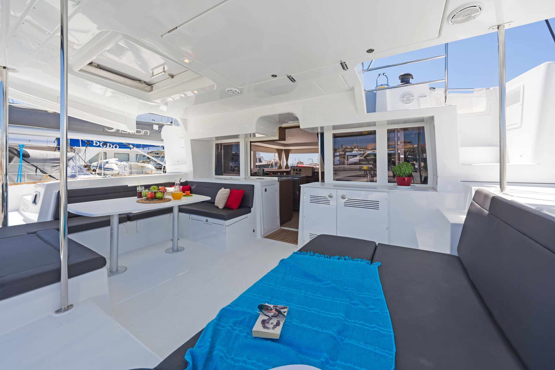 Thetis - Catamaran in Rodos