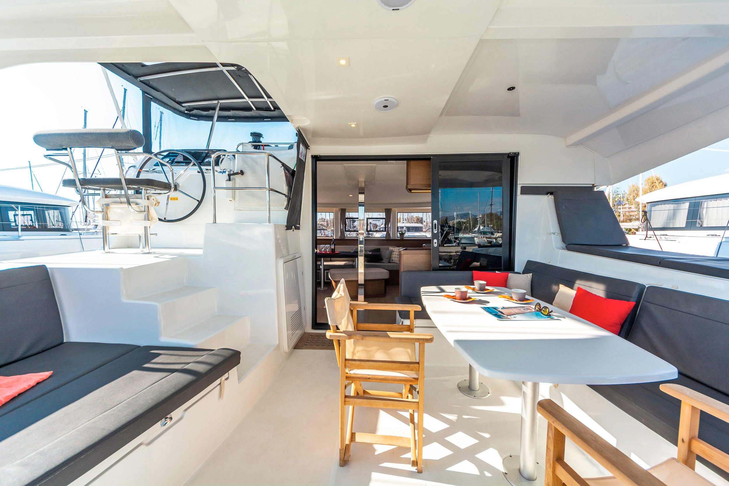 White Pearl - Catamaran in Volos